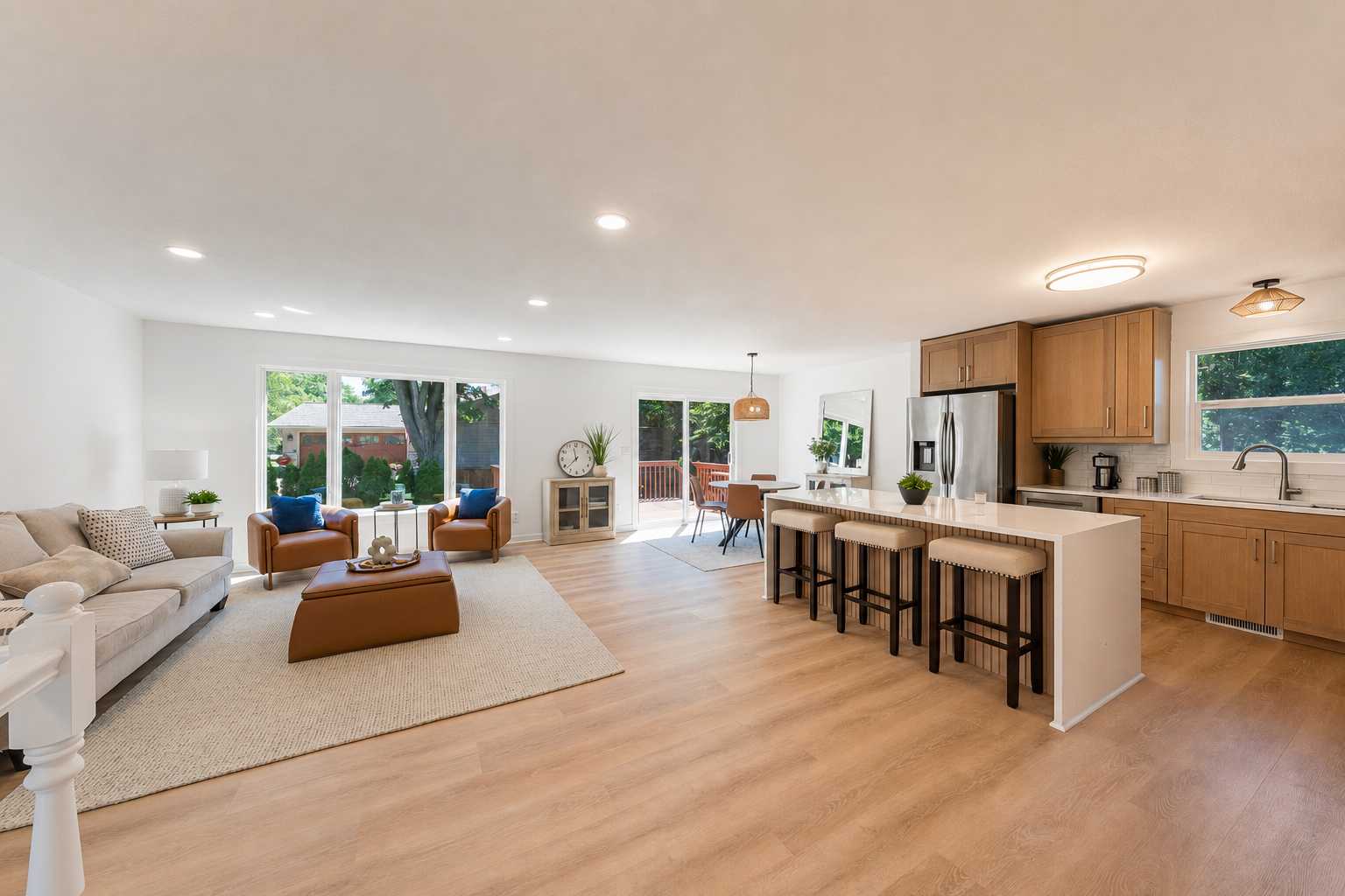 12903 Apple View LN, Burnsville, MN 55337