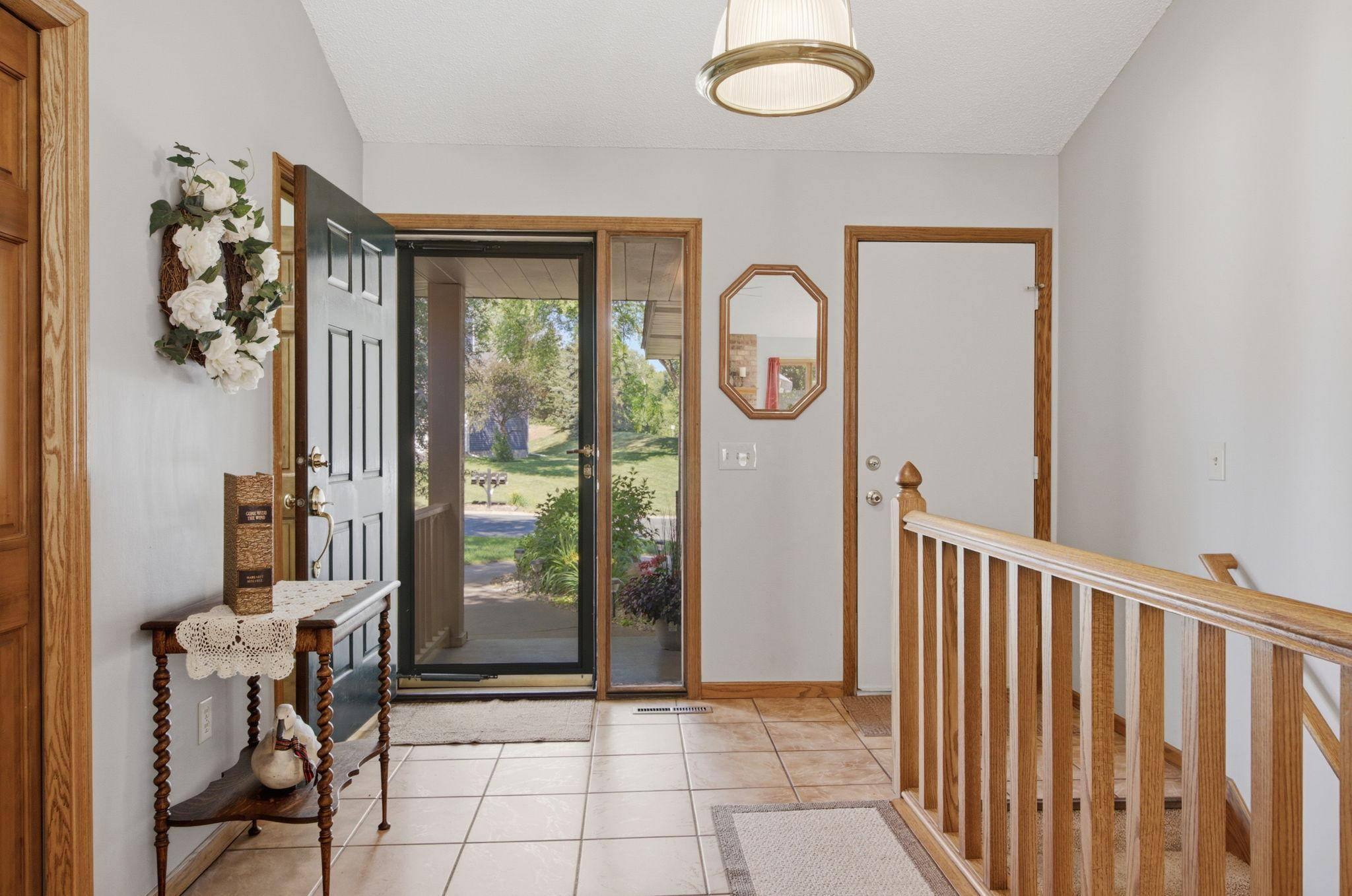 650 Bridle Ridge RD, Eagan, MN 55123