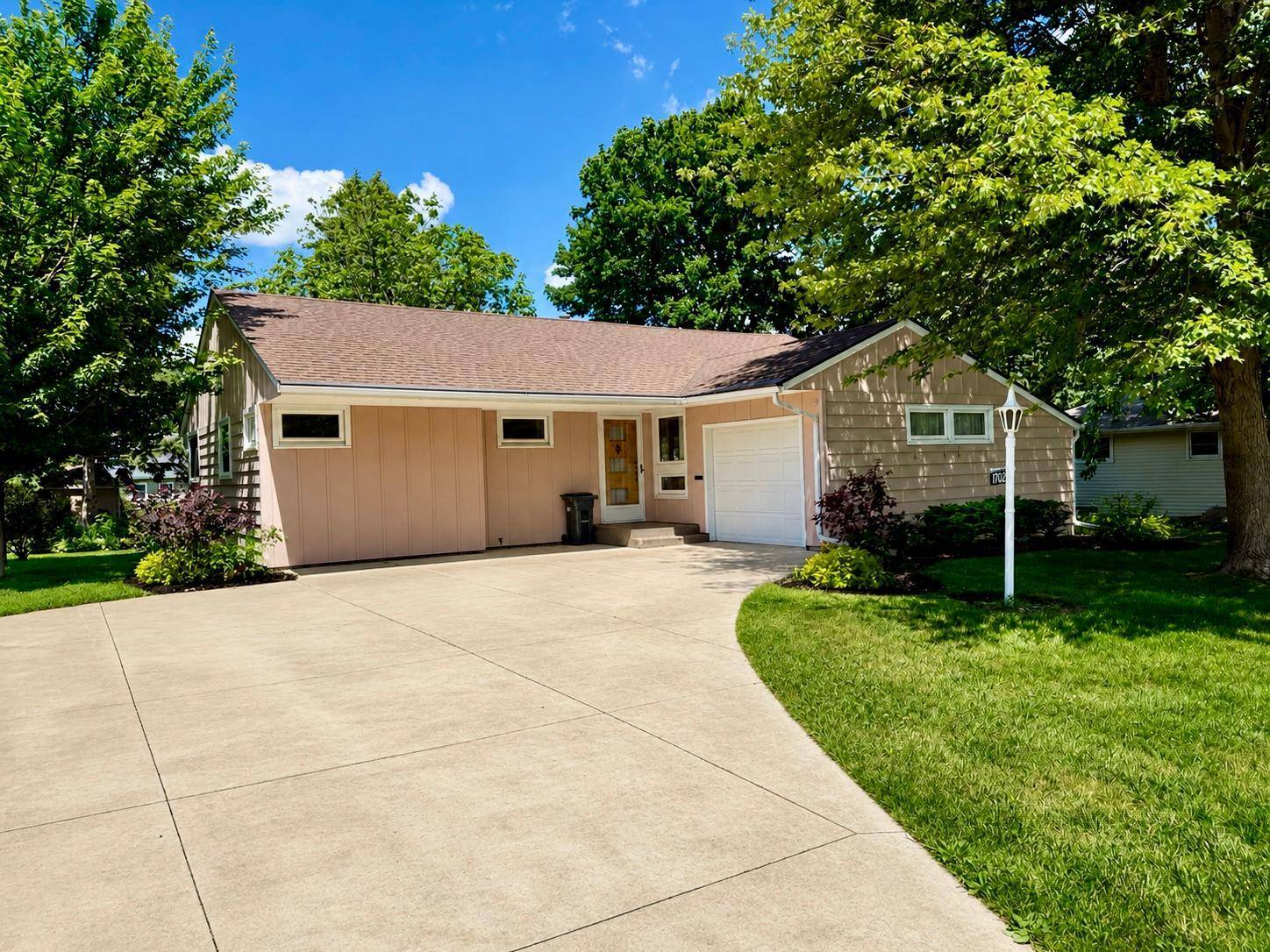 1702 3rd AVE NW, Austin, MN 55912