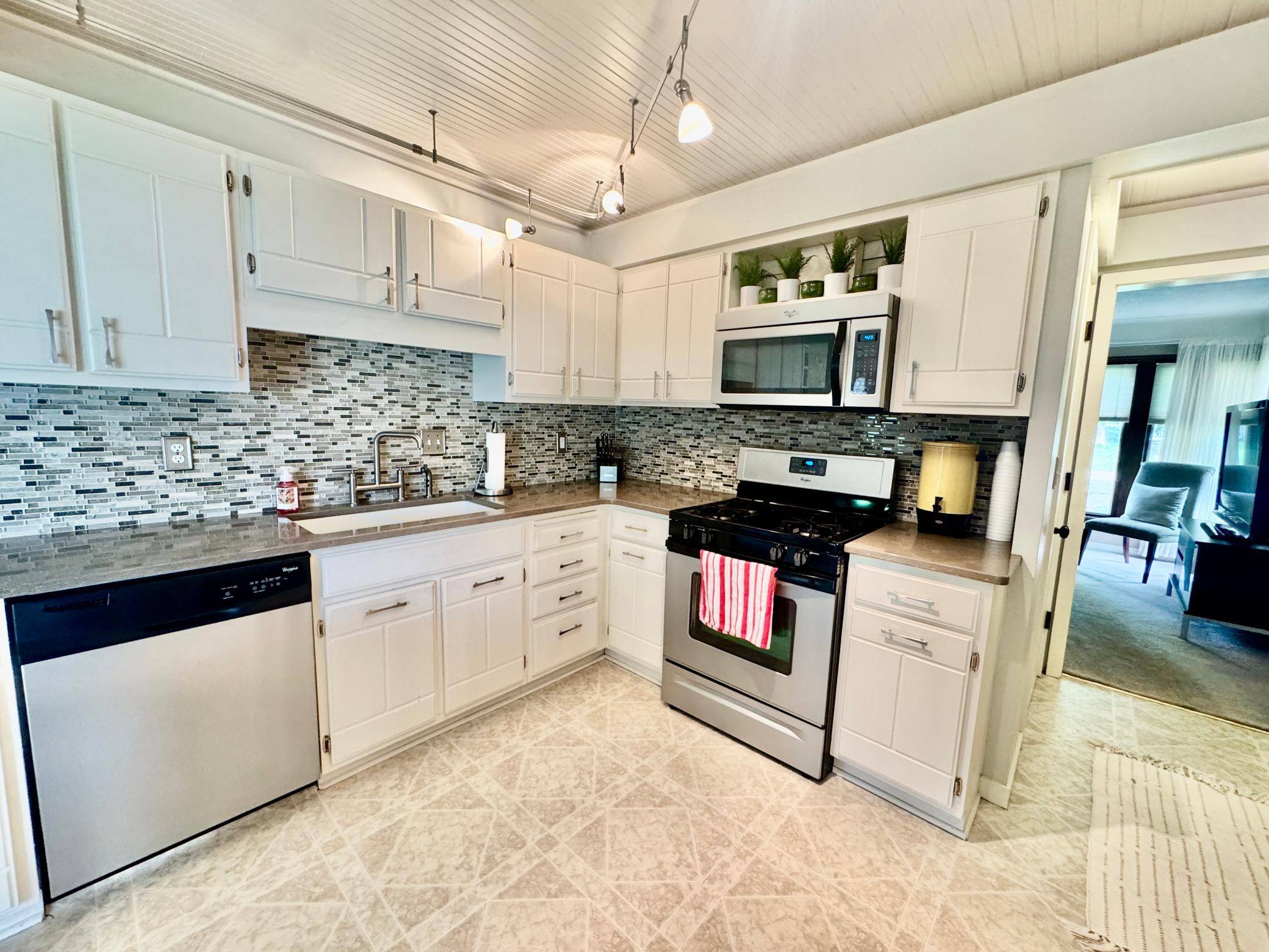 6344 Irving AVE S, Richfield, MN 55423