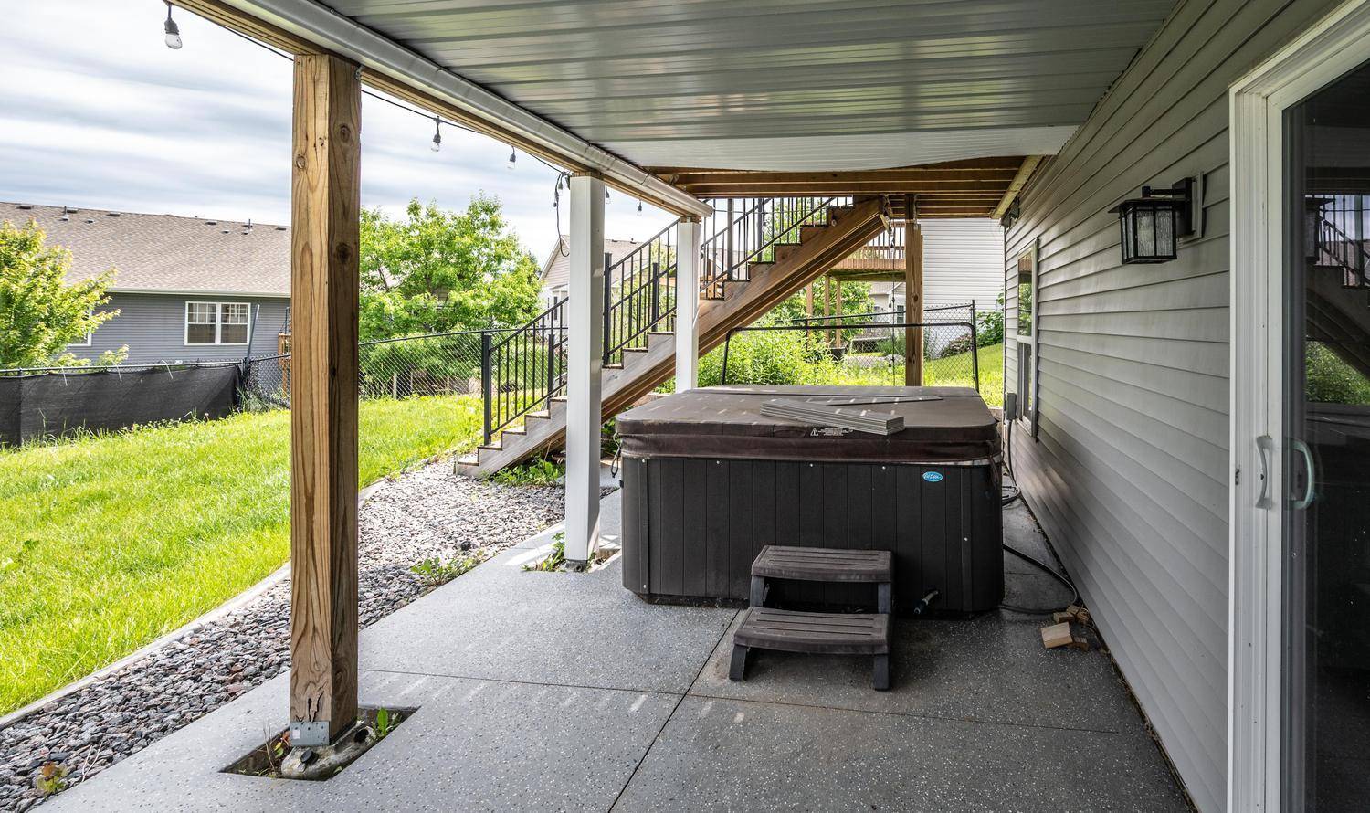 1302 Timber LN, Buffalo, MN 55313