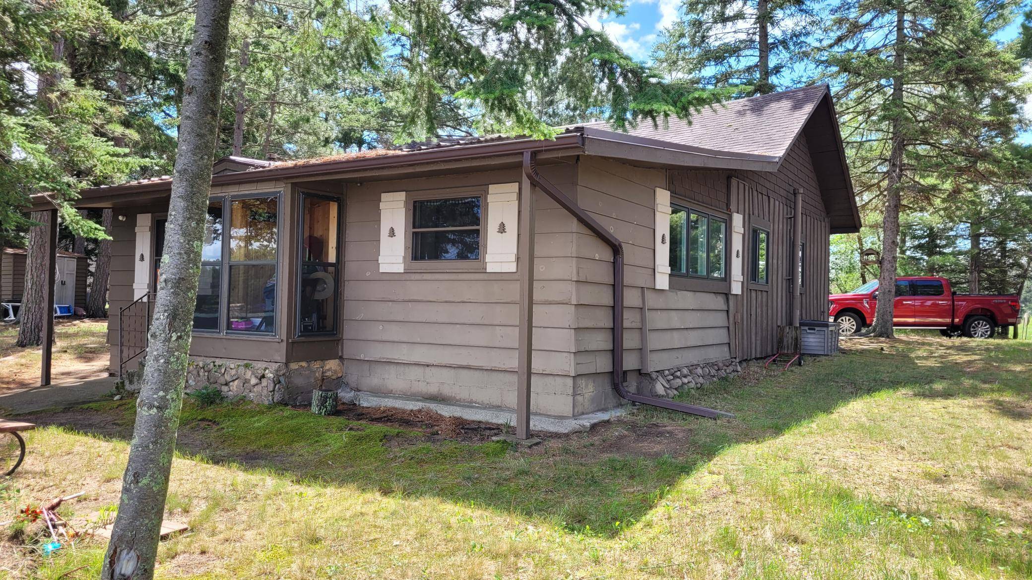 1583 State 84 NW, Backus, MN 56435