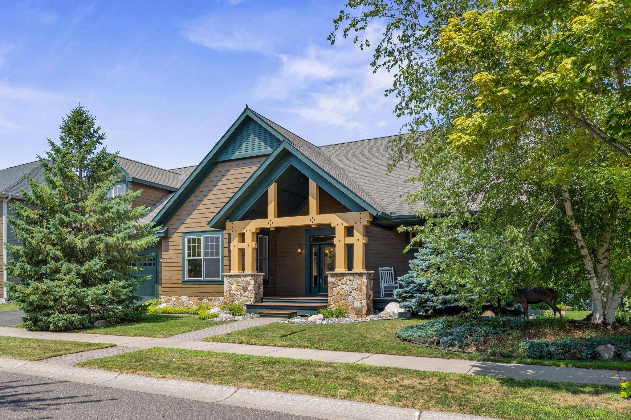 11668 E Laketowne DR, Albertville, MN 55301