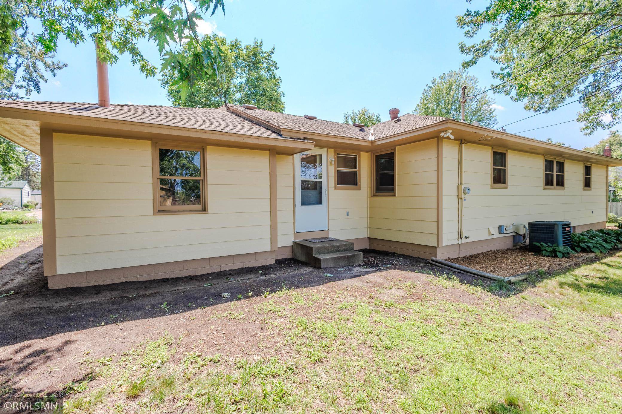 837 Monroe ST, Anoka, MN 55303