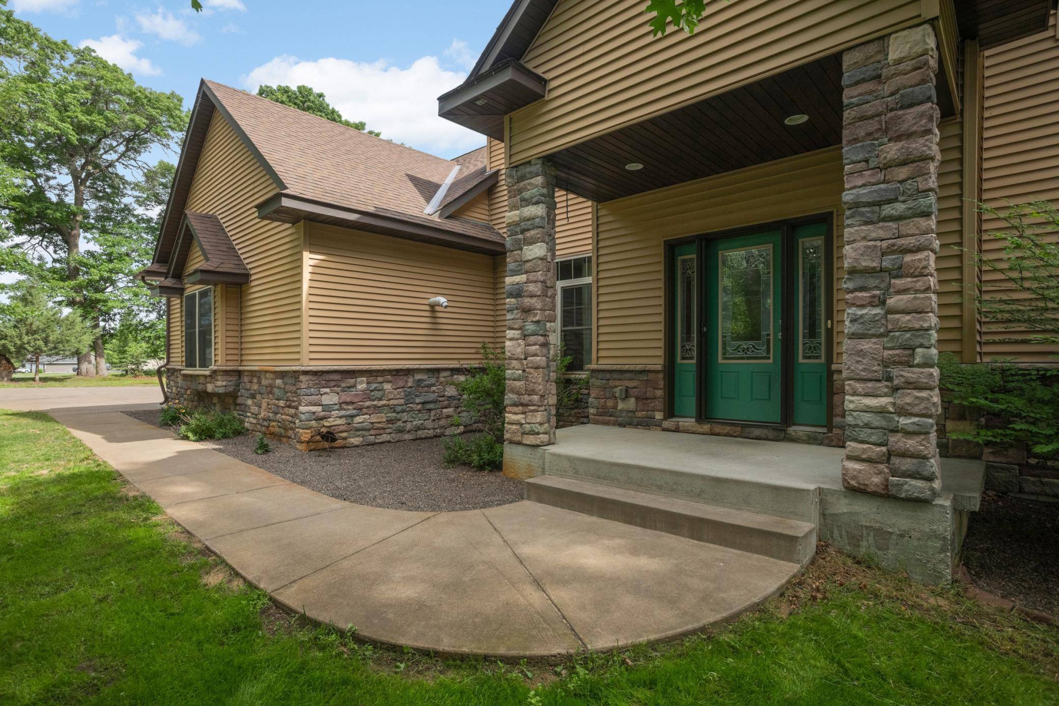 23601 Rockney ST NE, Bethel, MN 55005
