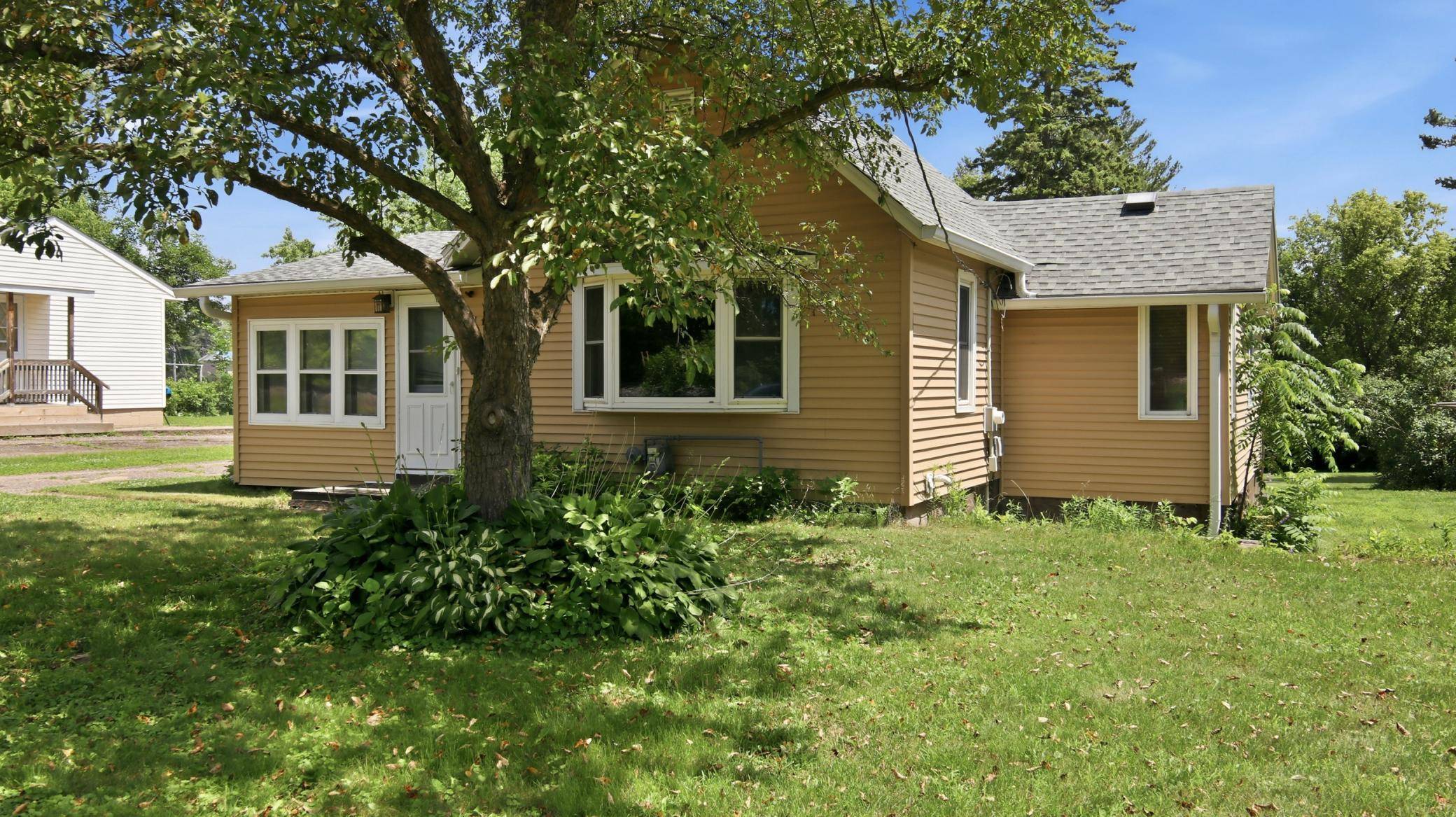 417 S 7th ST, Cameron, WI 54822