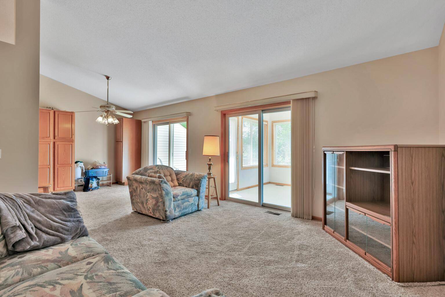 2674 Cutters Grove CIR, Anoka, MN 55303