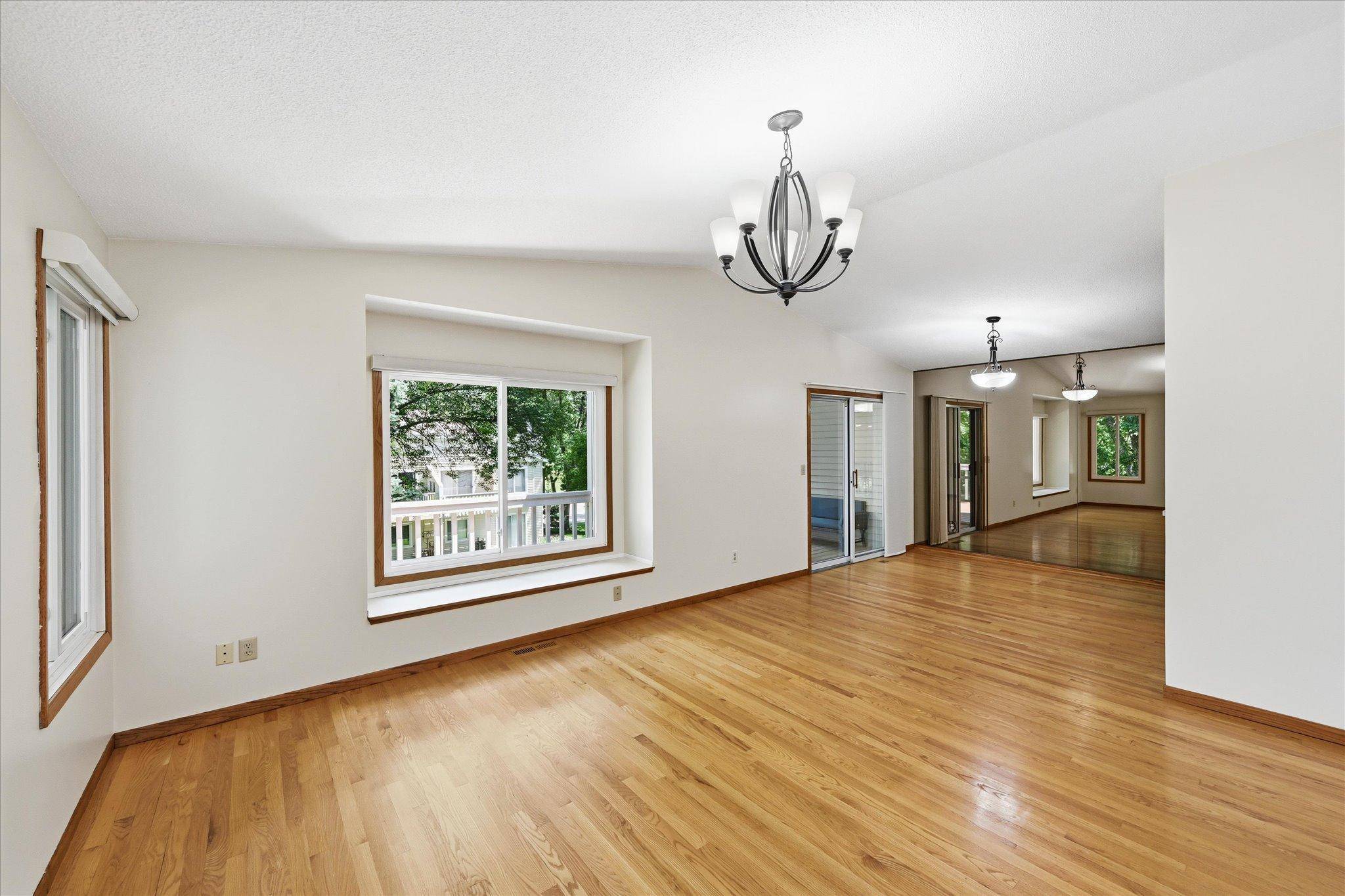 5553 Bimini DR, Minnetonka, MN 55343