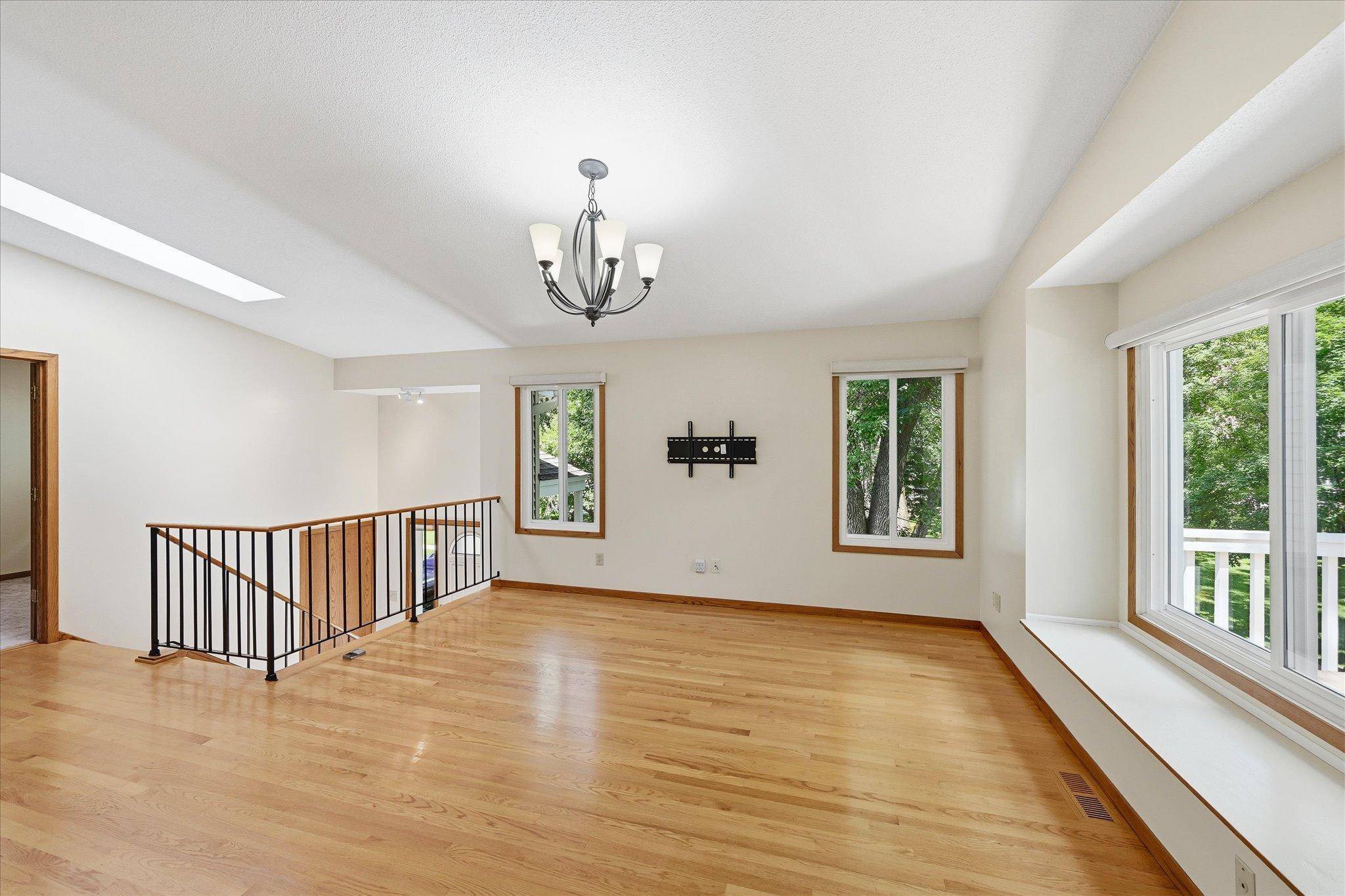 5553 Bimini DR, Minnetonka, MN 55343