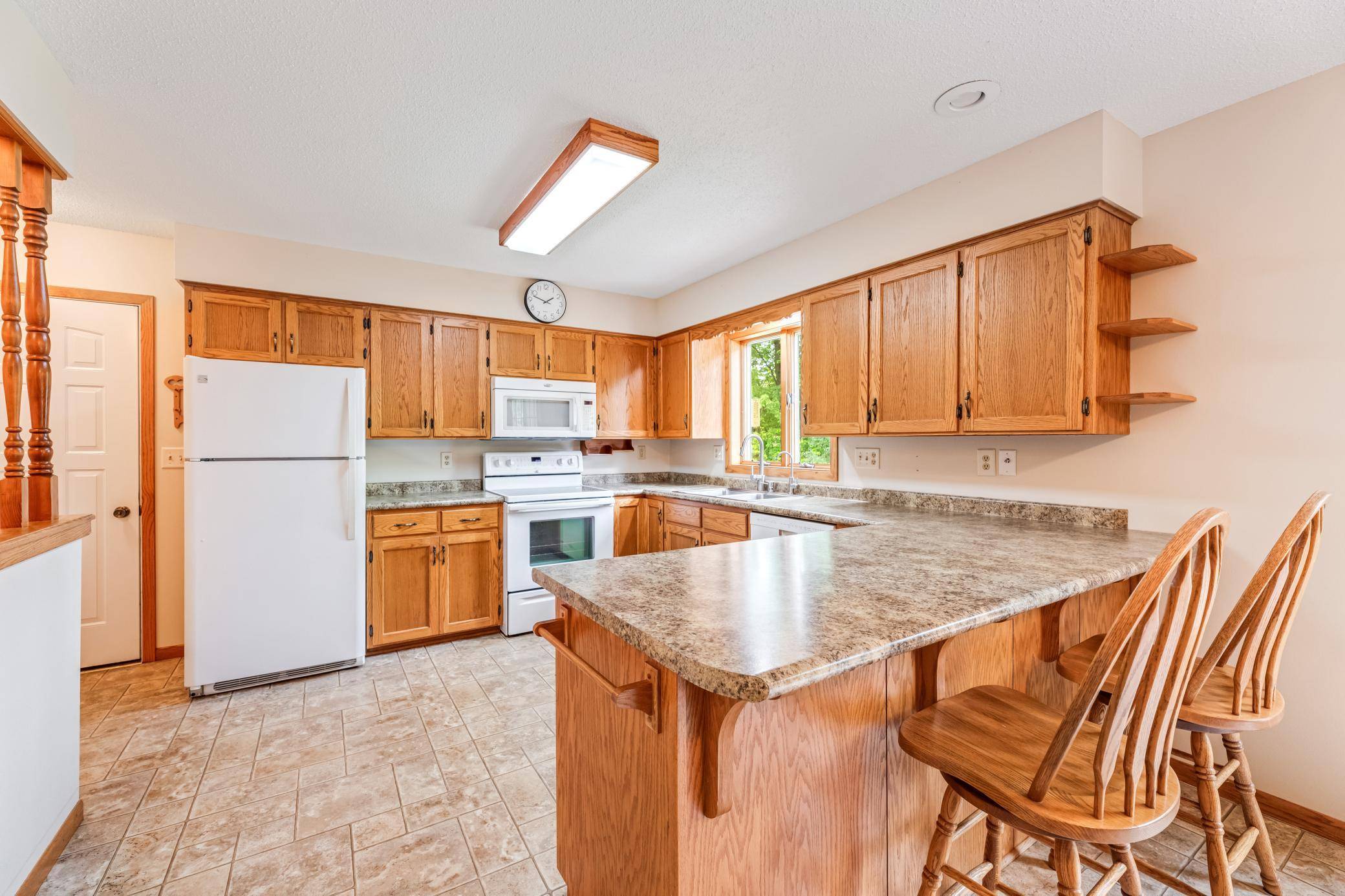 703 N Hokah ST, Caledonia, MN 55921