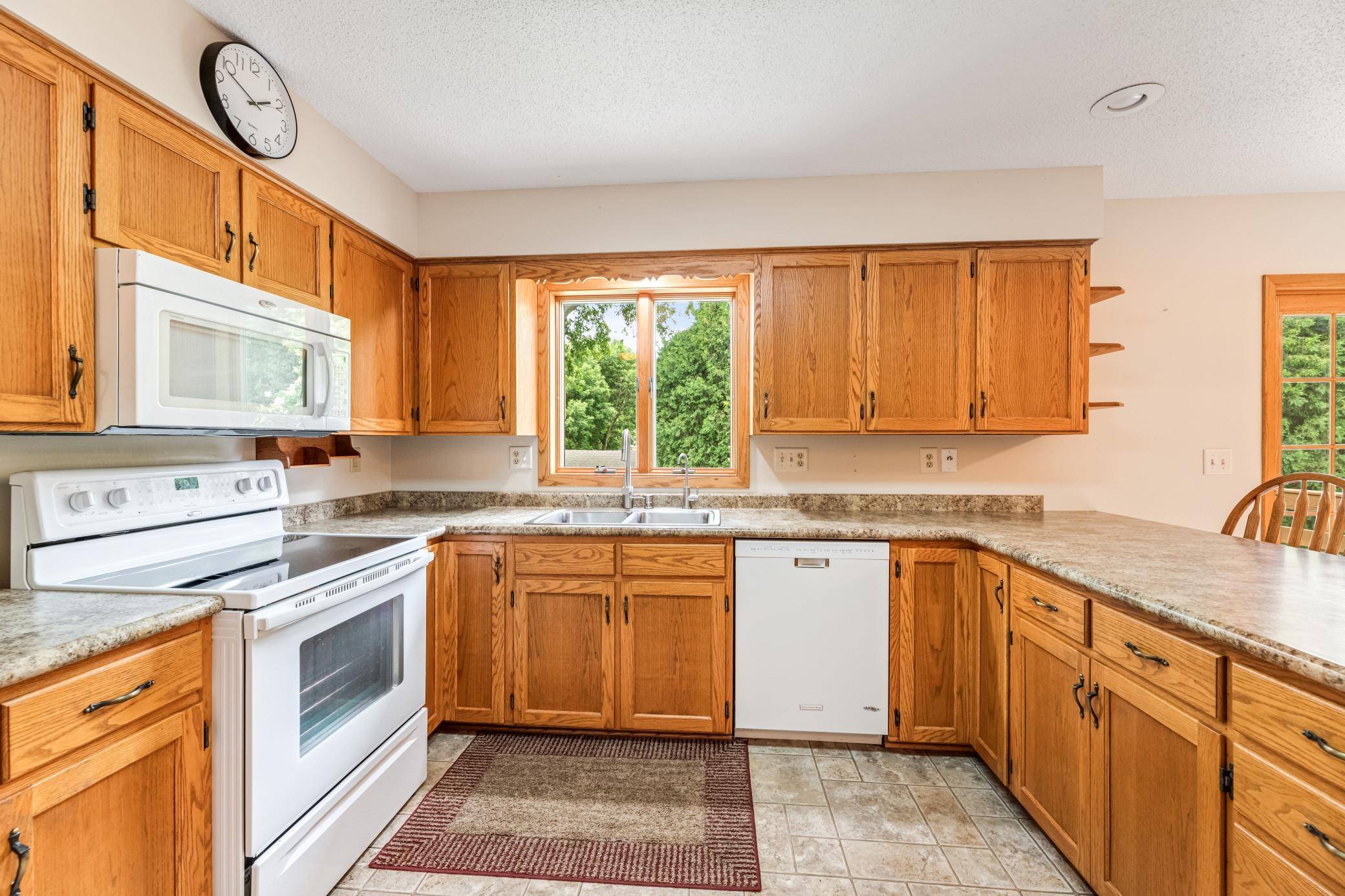 703 N Hokah ST, Caledonia, MN 55921
