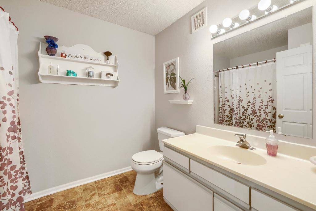 11009 57th ST NE, Albertville, MN 55301