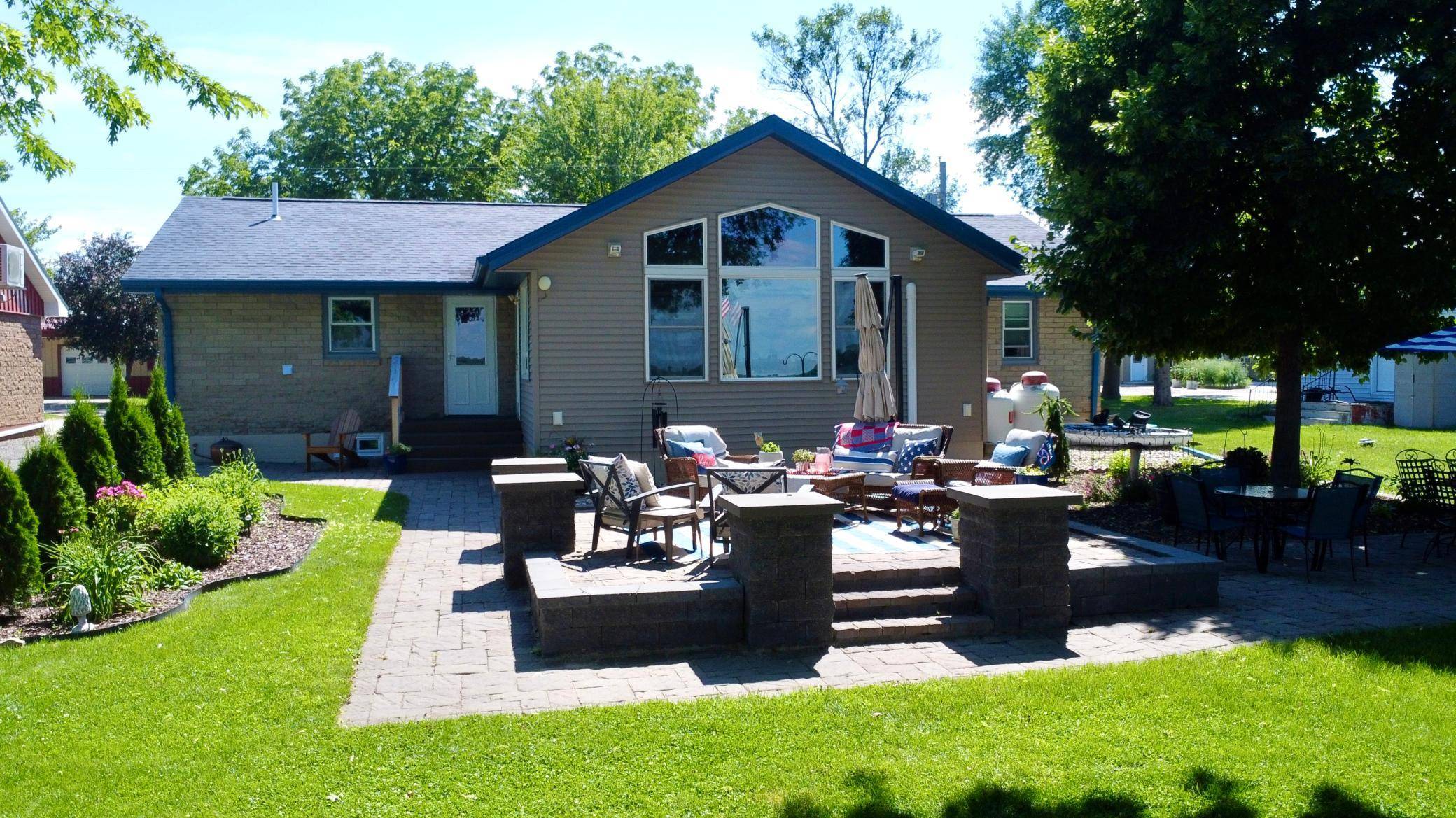 13942 Goose Isle RD, Big Stone City, SD 57216