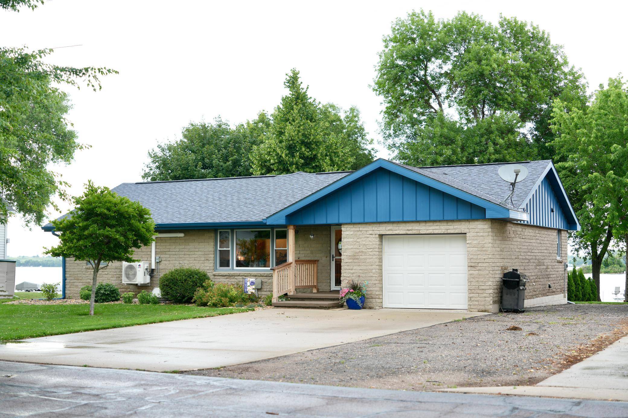 13942 Goose Isle RD, Big Stone City, SD 57216