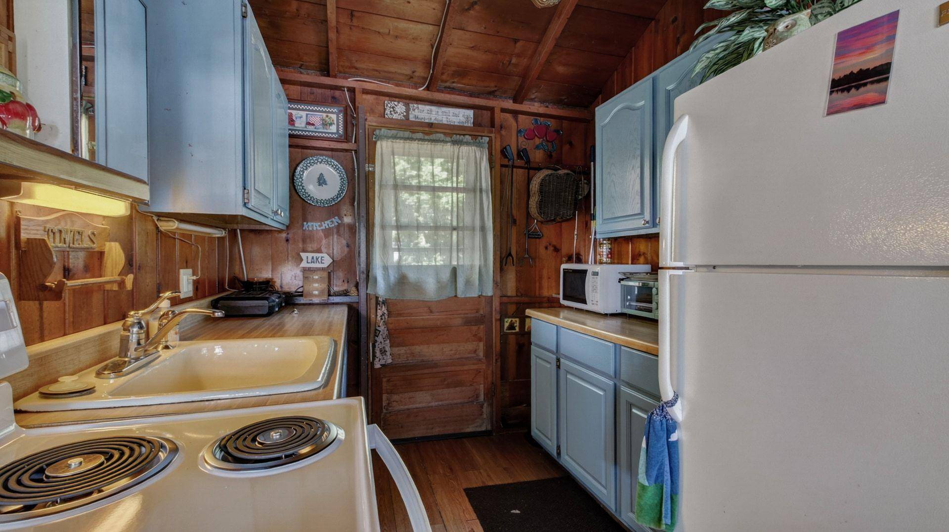 1551A 8 3/4 ST, Almena, WI 54805