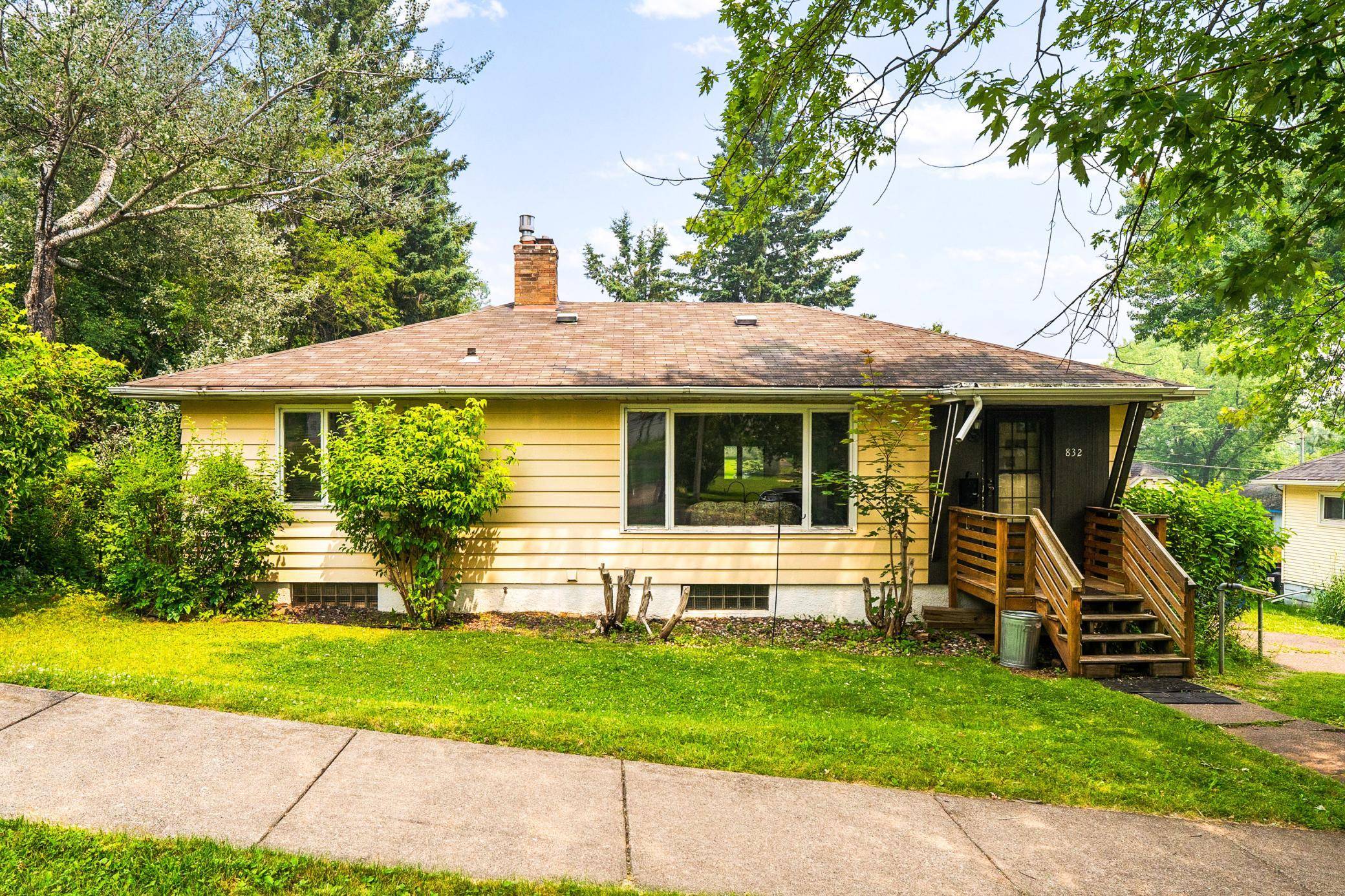 832 N 43rd AVE W, Duluth, MN 55807