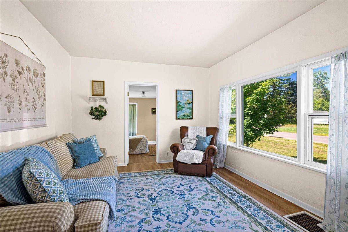202 Ashland AVE, Carlton, MN 55718