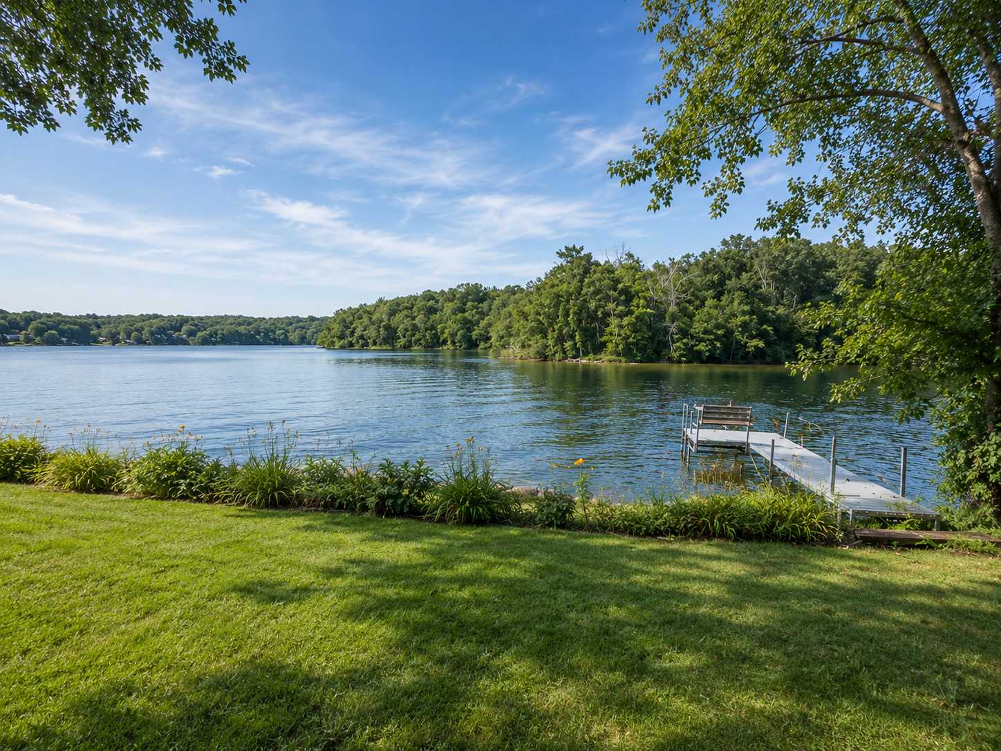 14017 Frontier LN, Burnsville, MN 55337