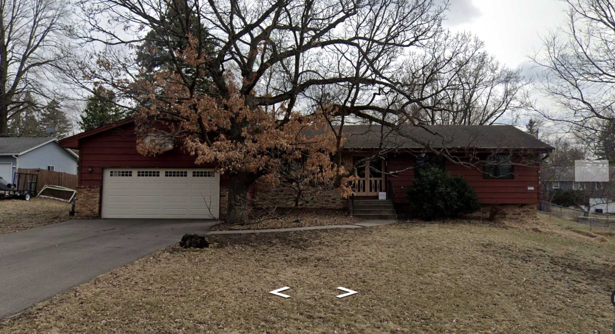 11211 Farm LN, Minnetonka, MN 55305