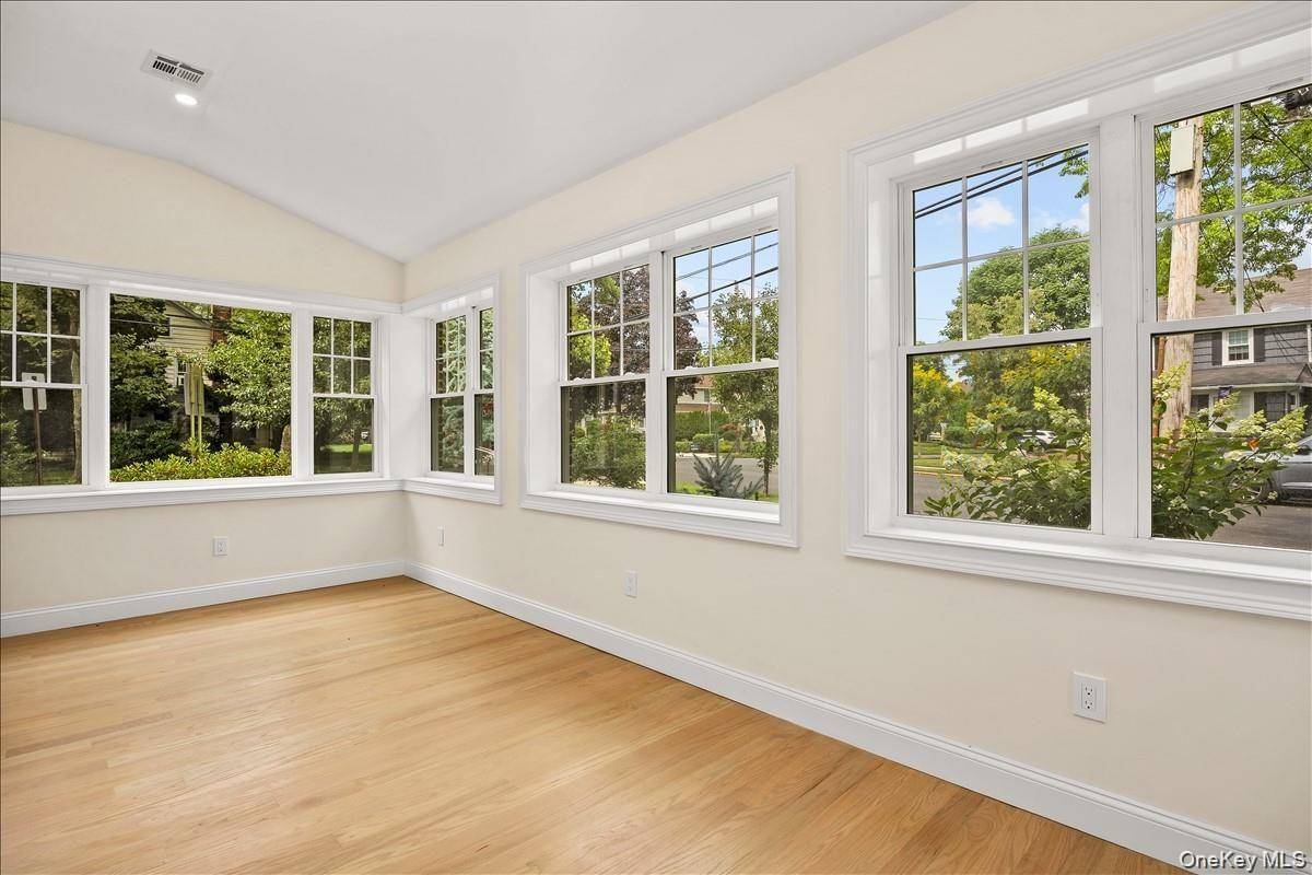 78 Ontario RD, Floral Park, NY 11001