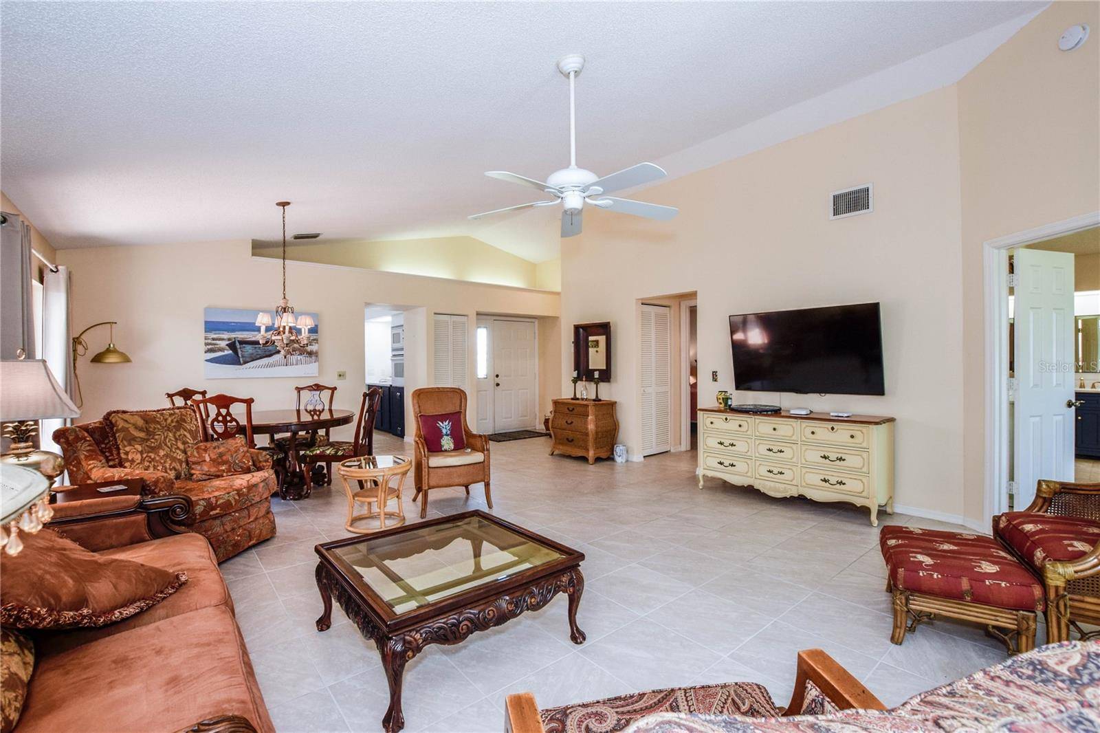827 HARRINGTON LAKE LN #35, Venice, FL 34293