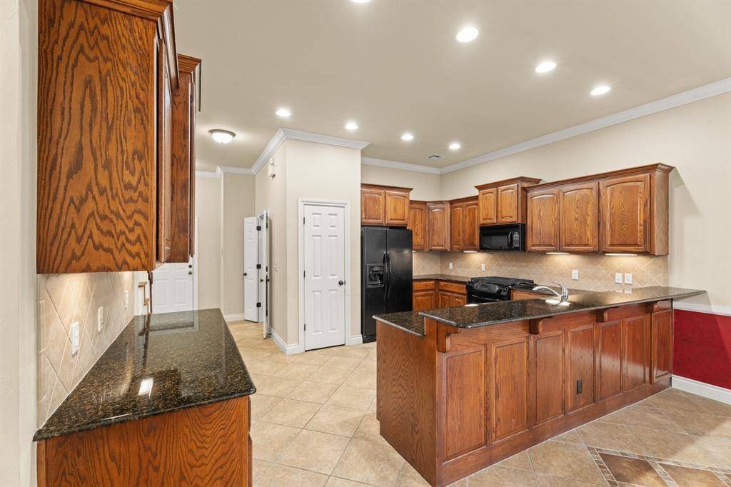 4401 Spyglass DR, Norman, OK 73072