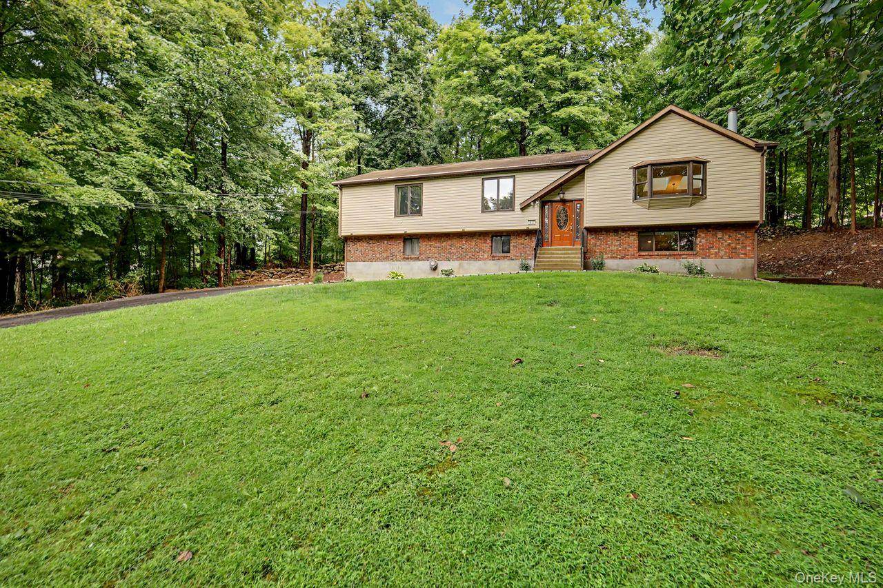 5 Trolley RD, Cortlandt Manor, NY 10567