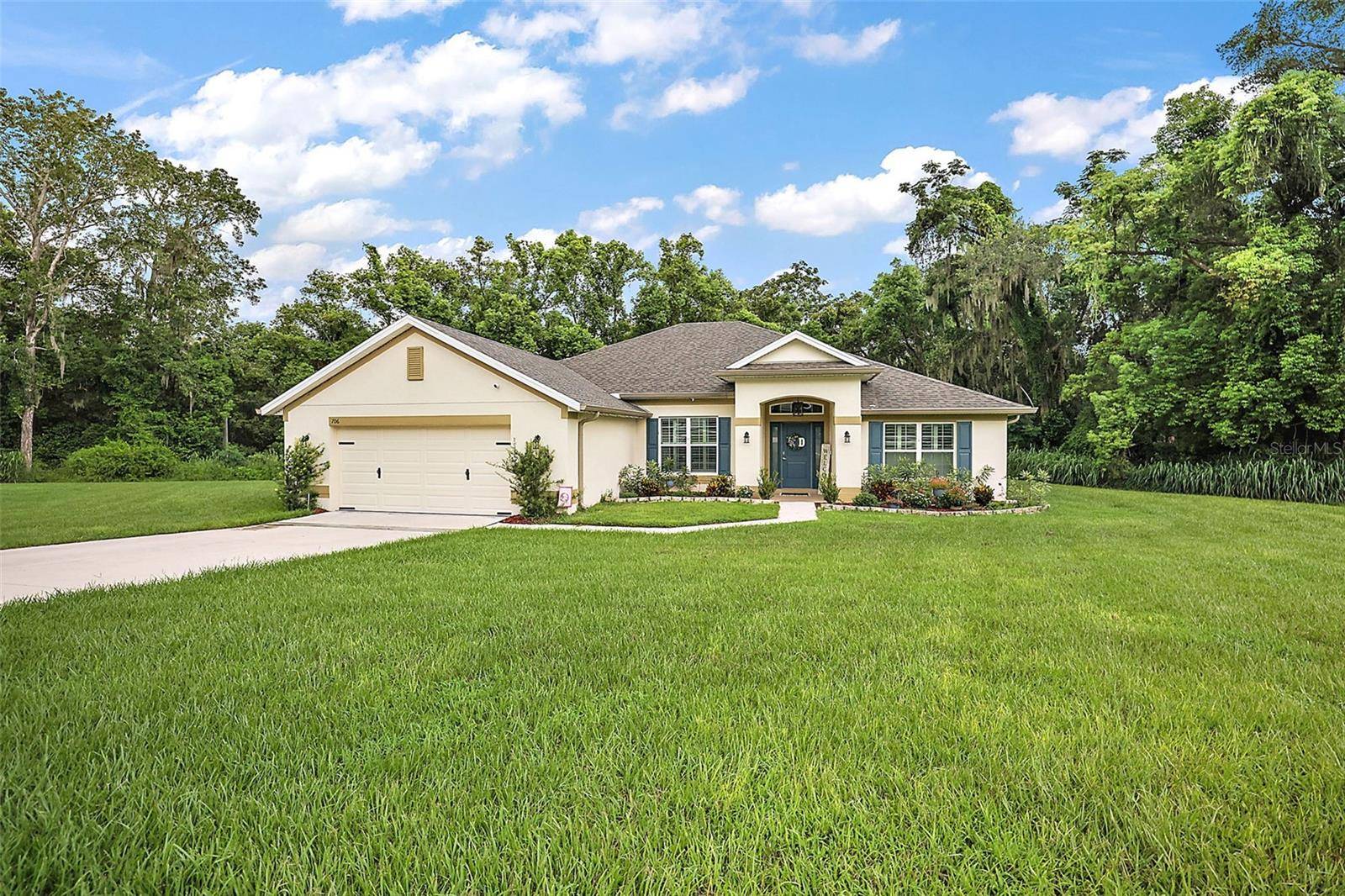 706 BIDWELL ST, Fruitland Park, FL 34731
