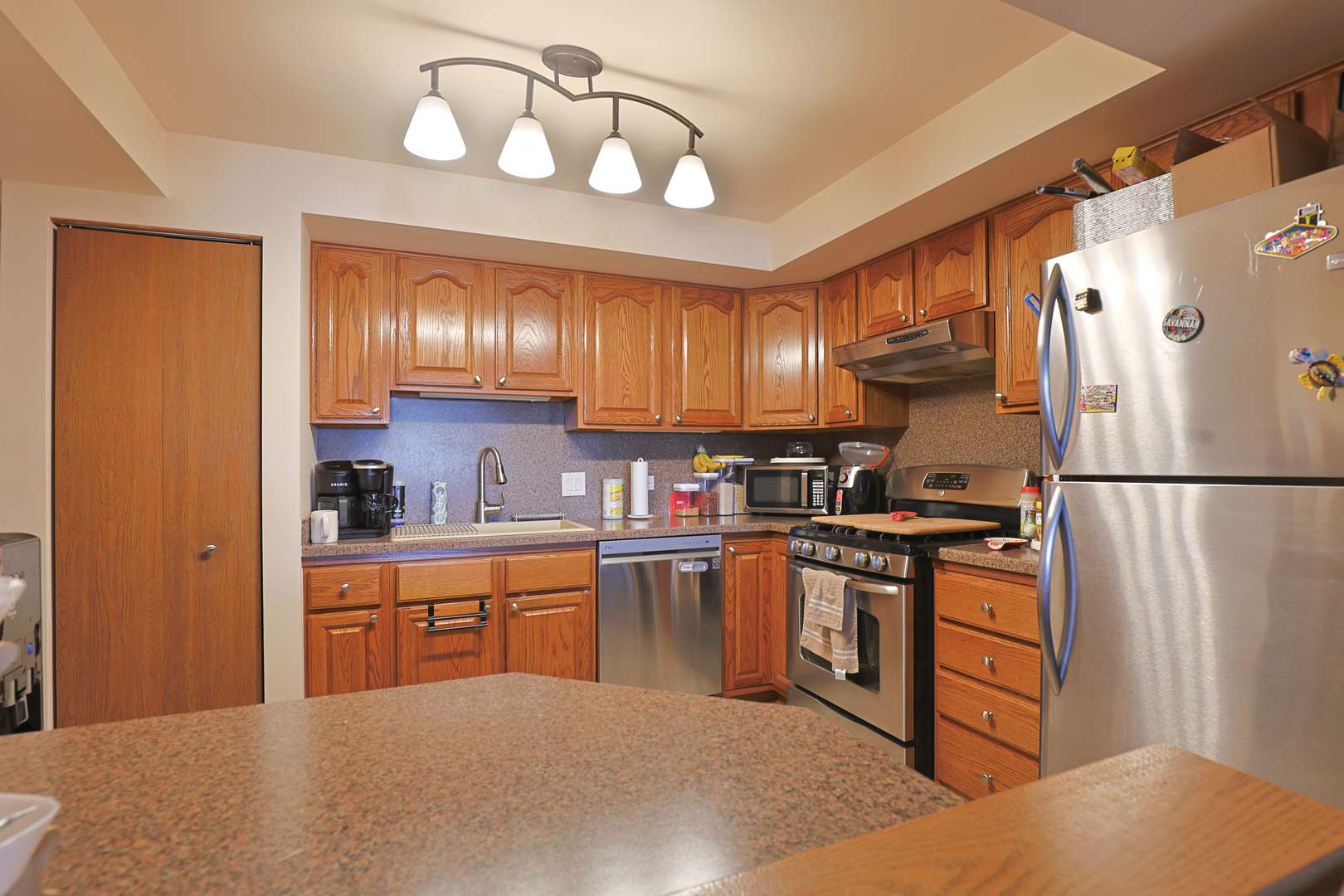 9510 S Kolmar AVE #408, Oak Lawn, IL 60453