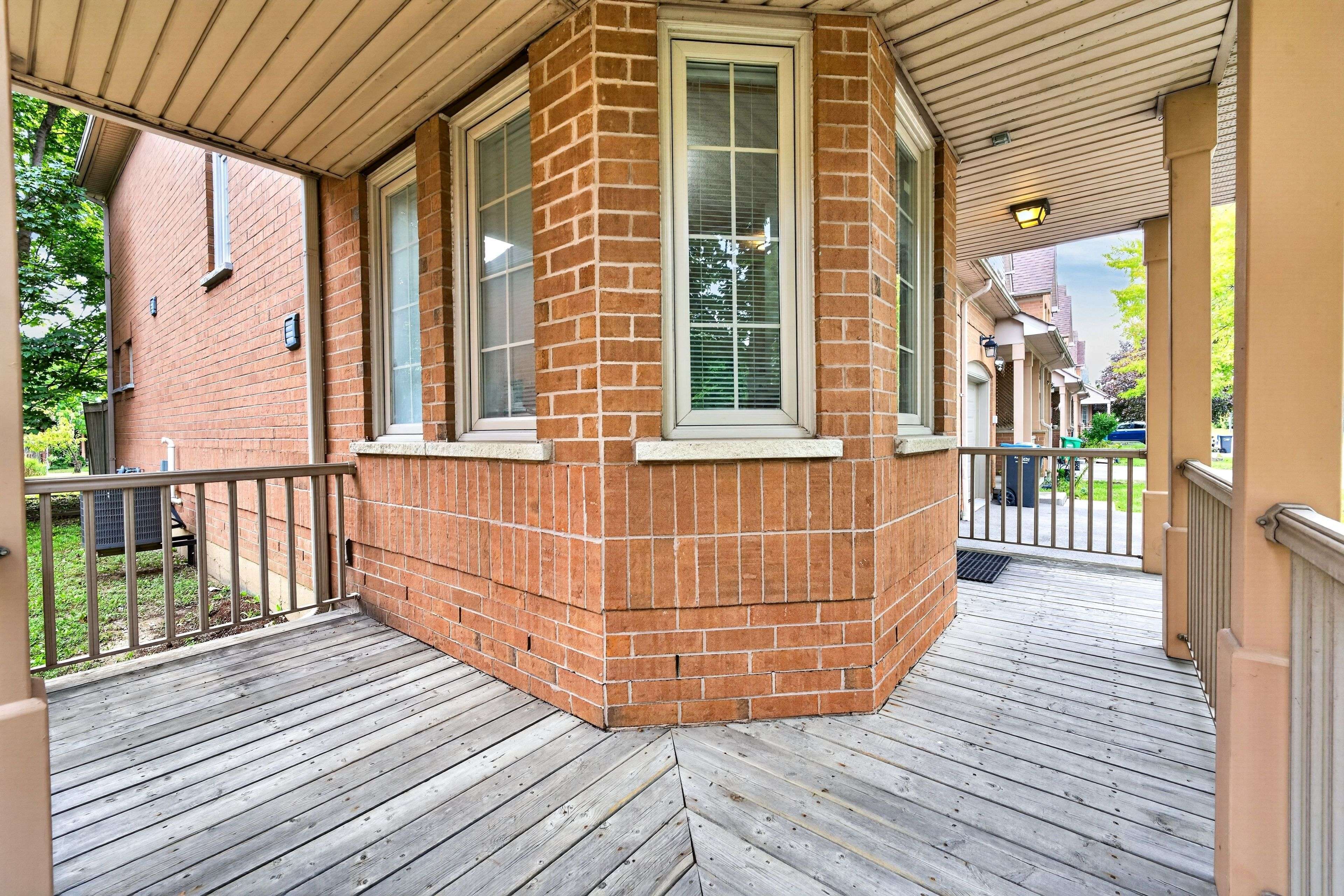 5223 Fairford CRES #29, Mississauga, ON L5V 2M6
