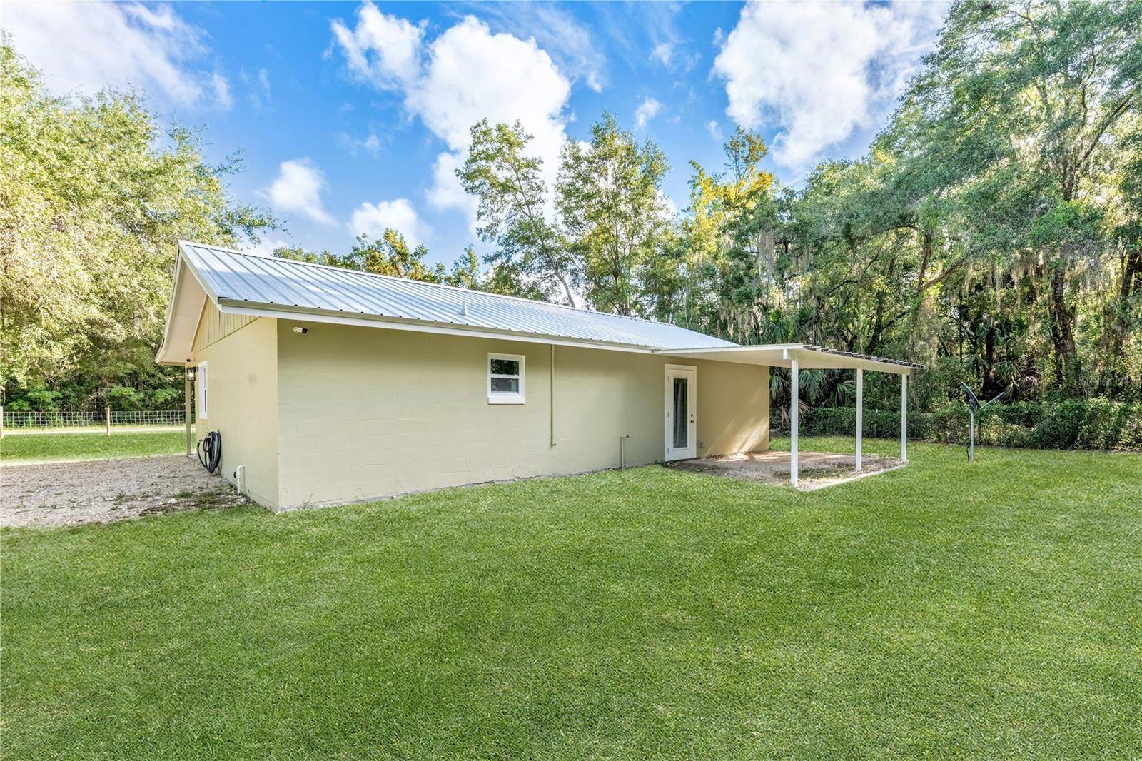 8030 SE 153RD ST, Inglis, FL 34449