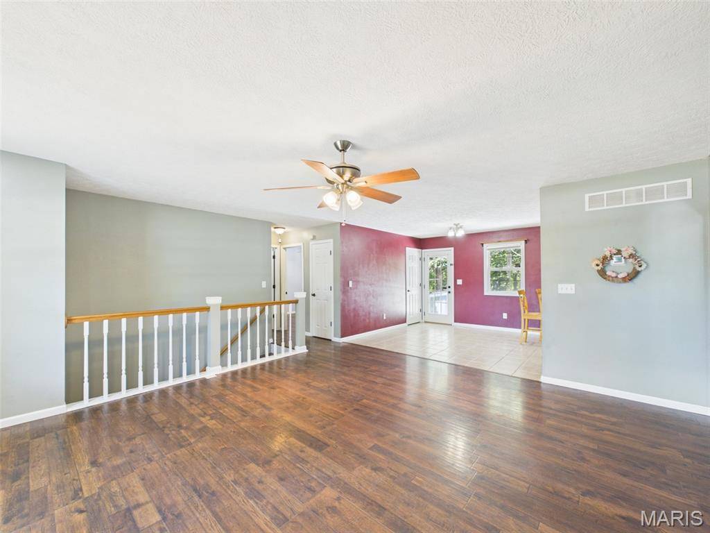 15455 Top DR, St Robert, MO 65584