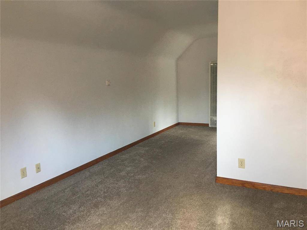 2311 College AVE #A, Alton, IL 62002