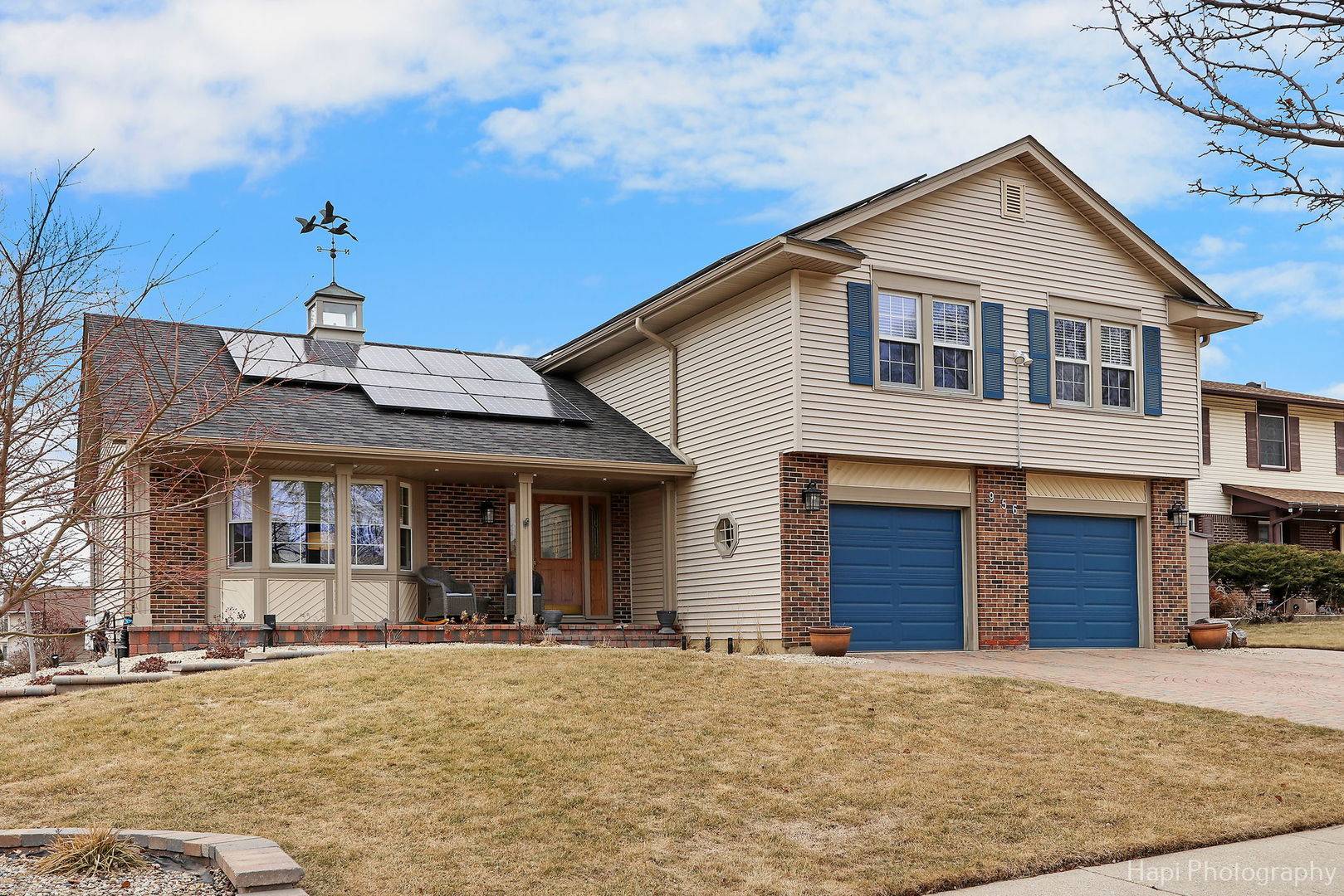 956 Richmond CT, Elk Grove Village, IL 60007