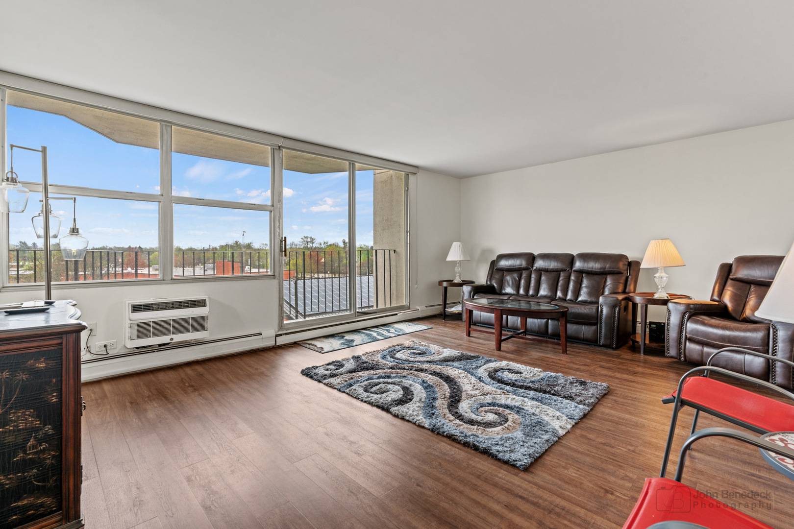 33 N Main ST #4L, Lombard, IL 60148
