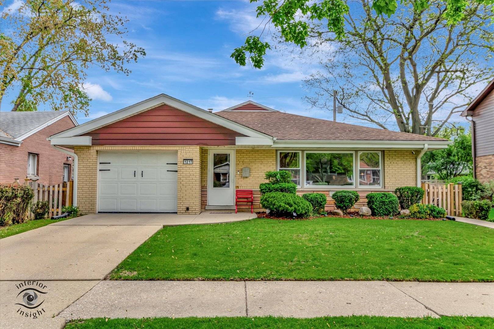 1217 Community DR, La Grange Park, IL 60526