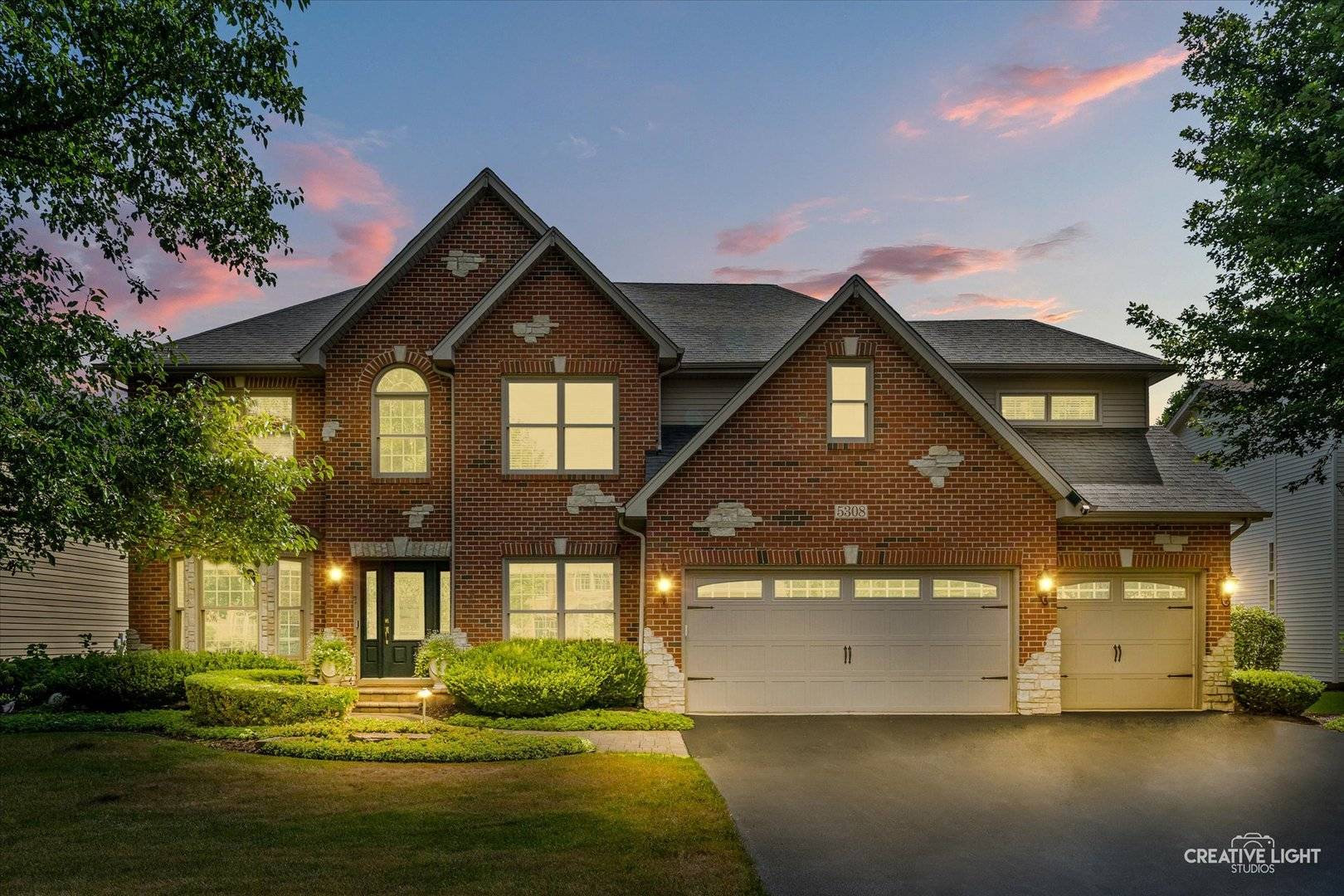 5308 Prairie Sage LN, Naperville, IL 60564