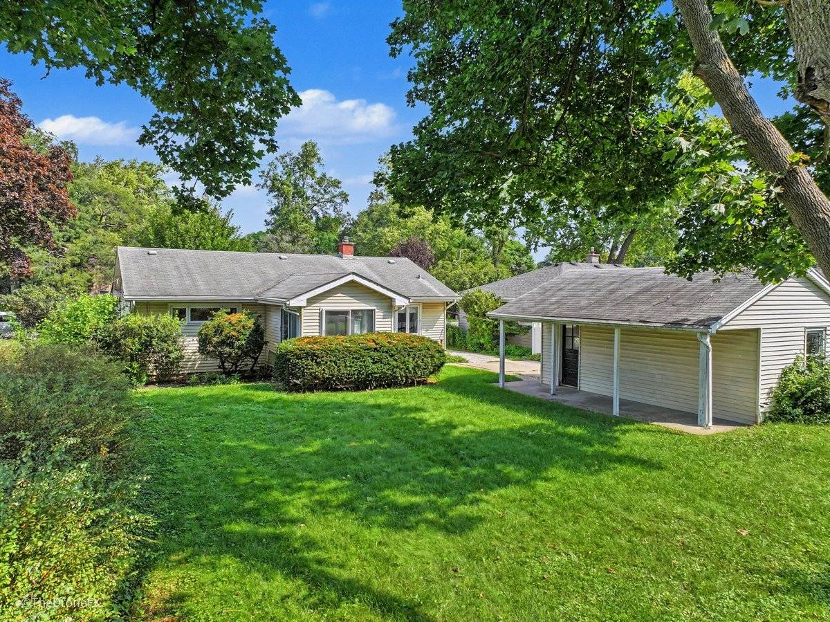 1006 Arbor AVE, Wheaton, IL 60189