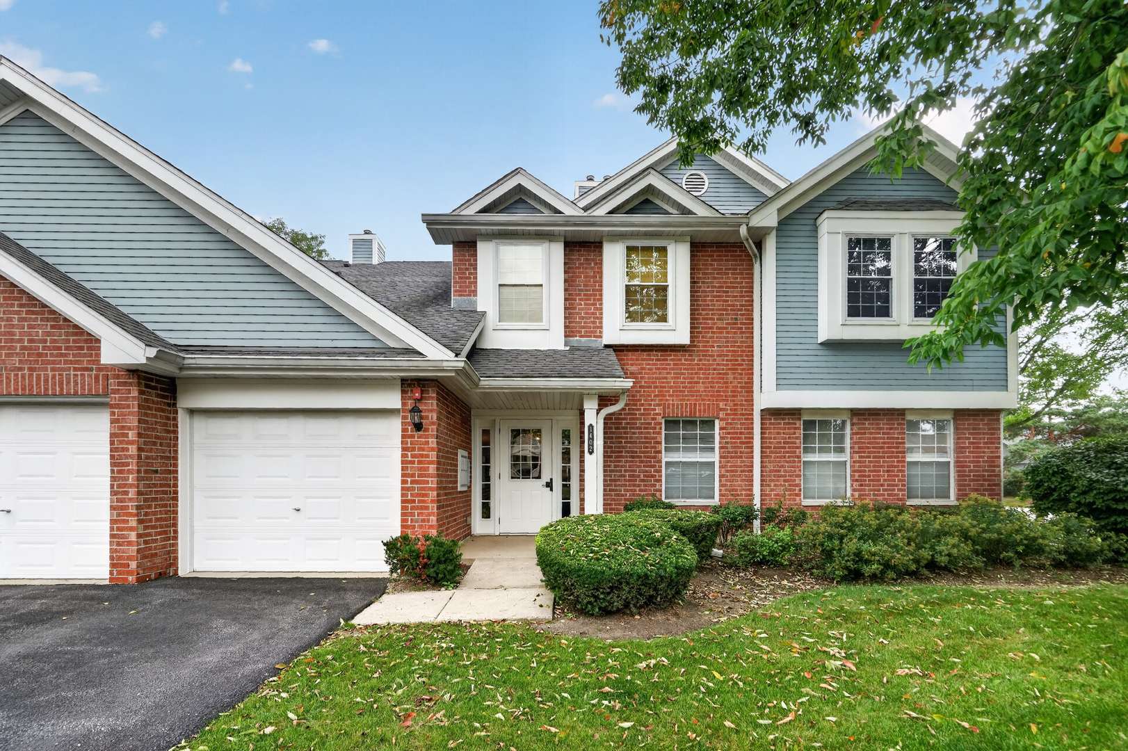 1402 W Hawkes ST #3, Arlington Heights, IL 60004