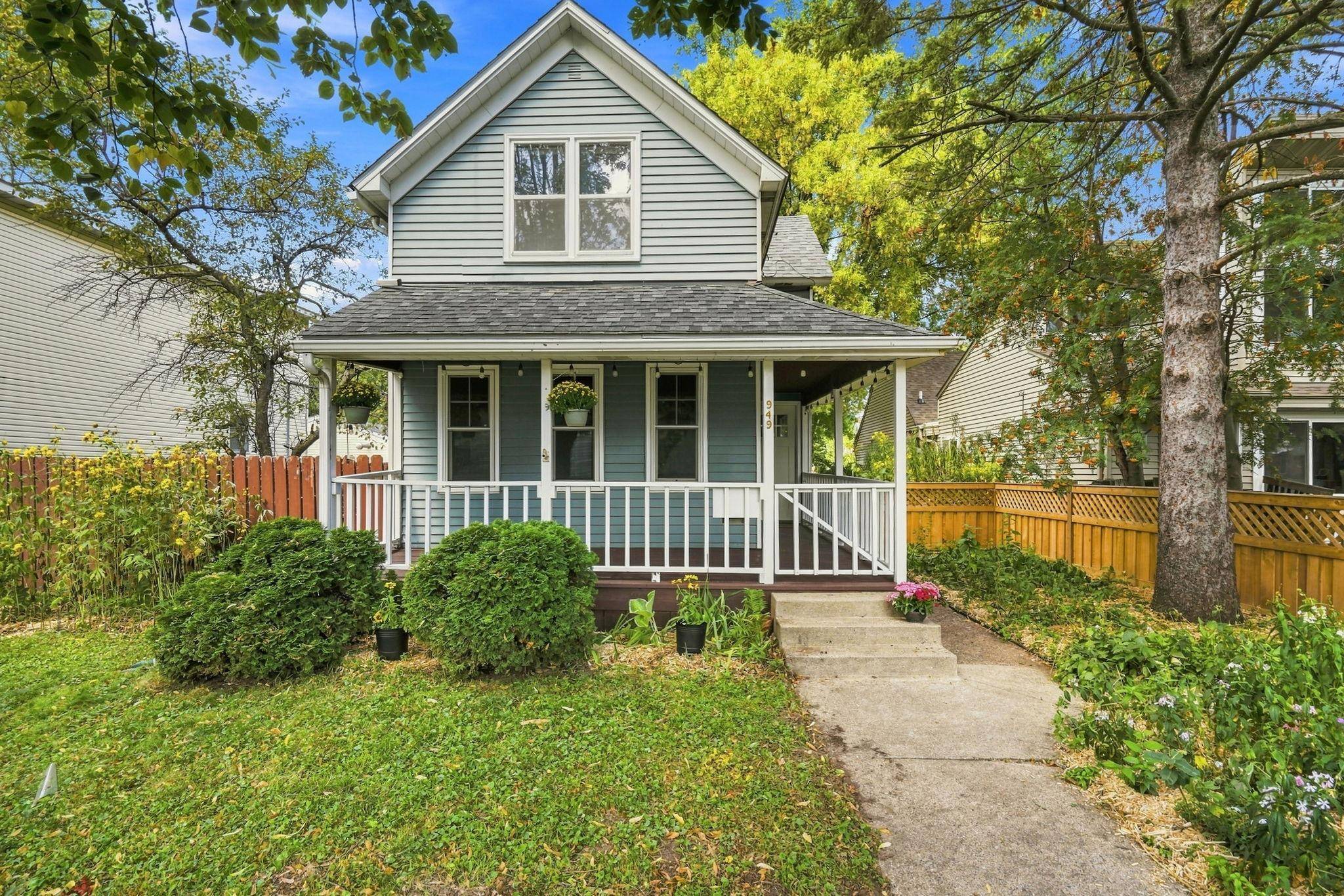 949 Hatch AVE, Saint Paul, MN 55103