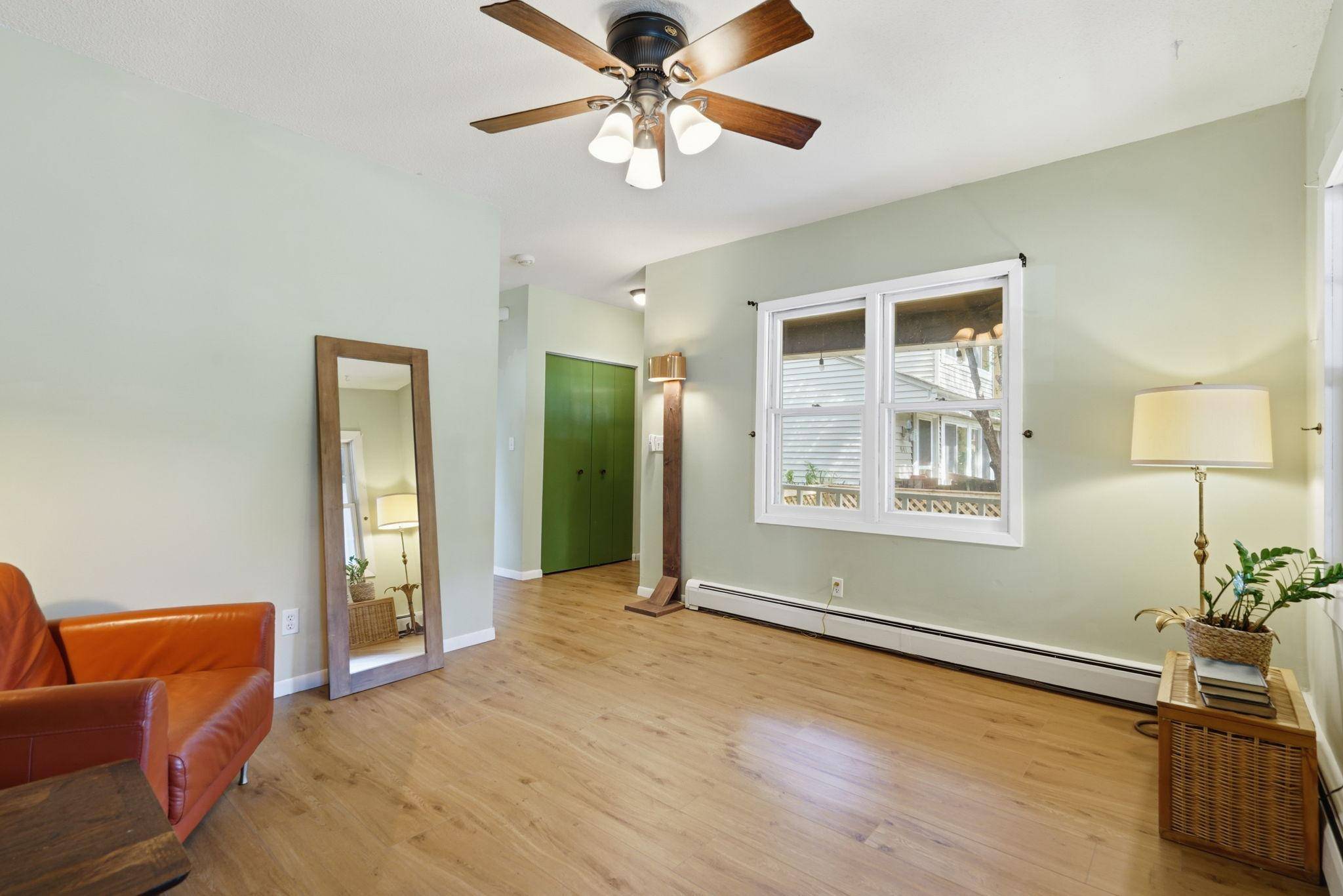 949 Hatch AVE, Saint Paul, MN 55103