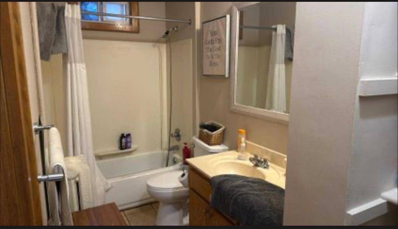 1113 Edgerton ST, Saint Paul, MN 55130
