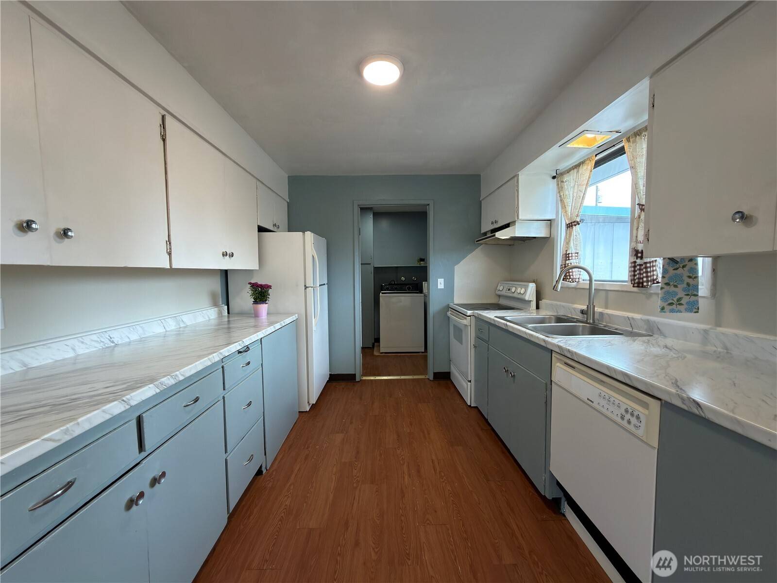 814 W 11th ST, Port Angeles, WA 98363