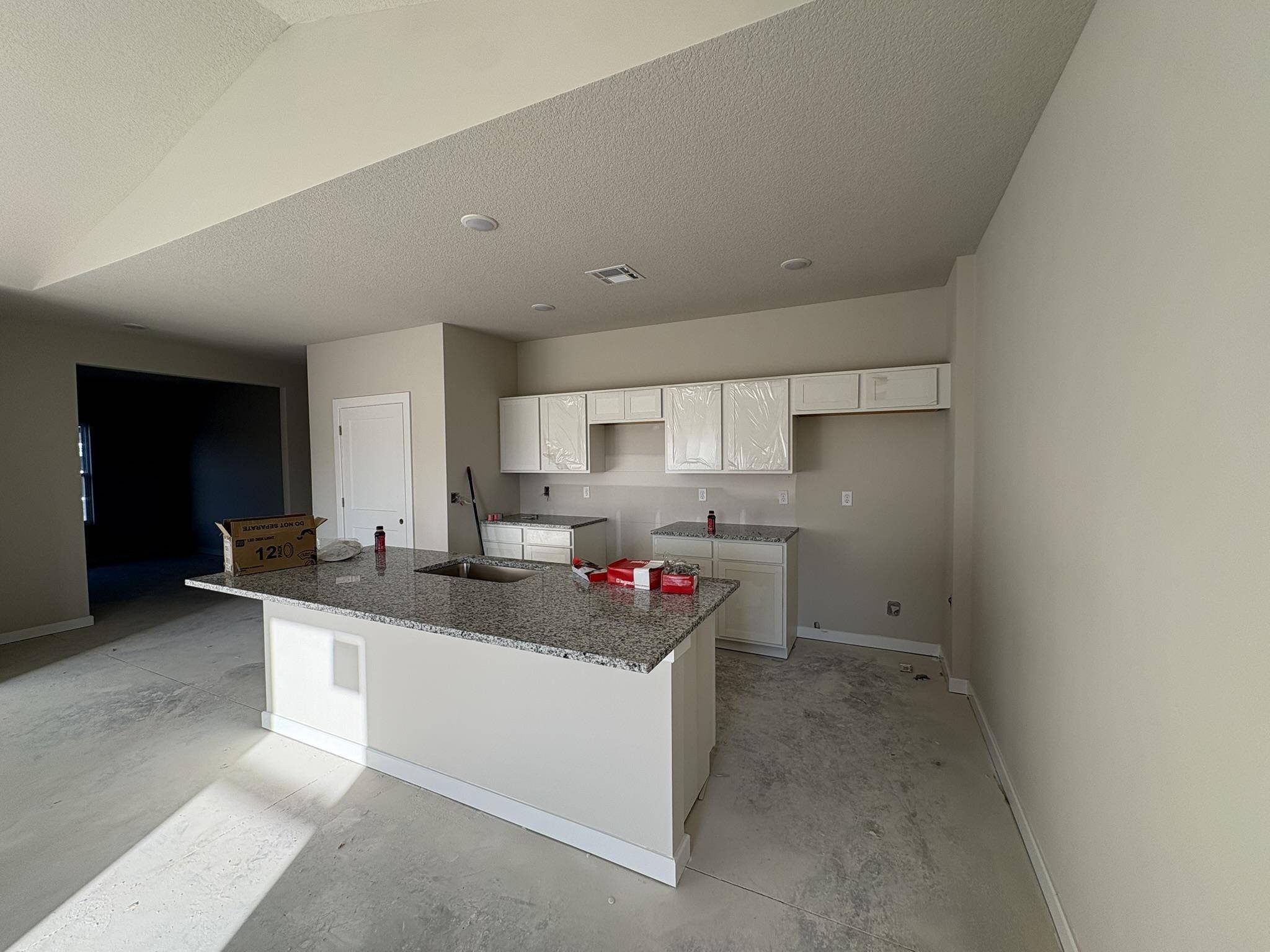 5705 Plumthicket St, Bel Aire, KS 67226
