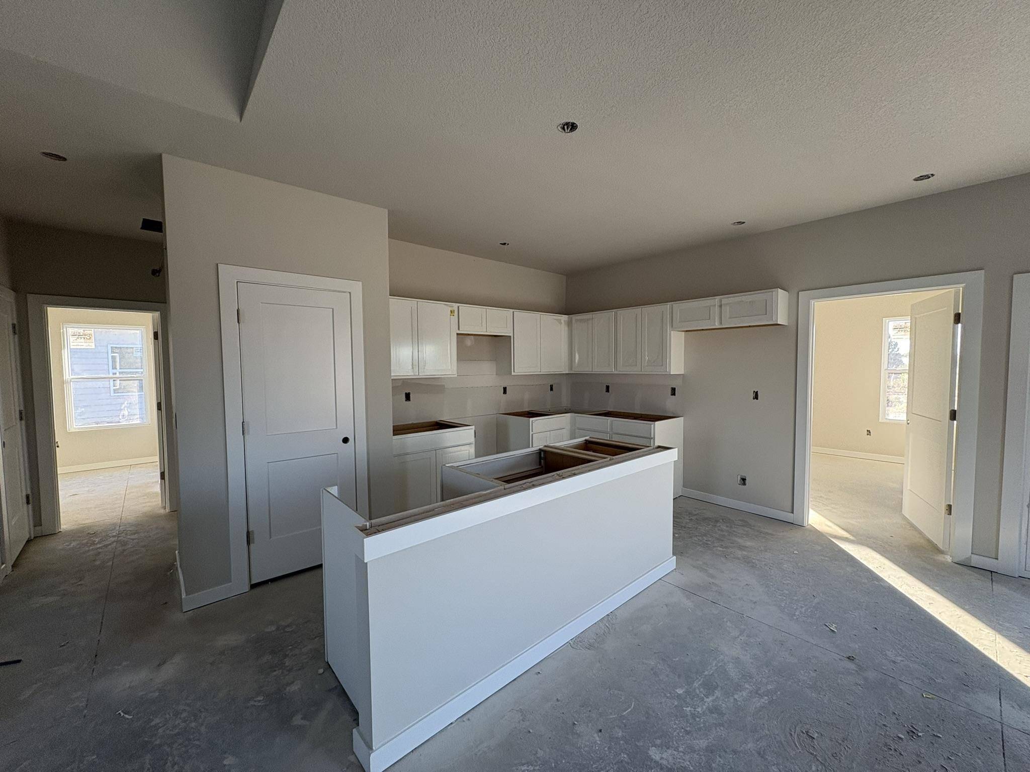 5709 Plumthicket St, Bel Aire, KS 67226