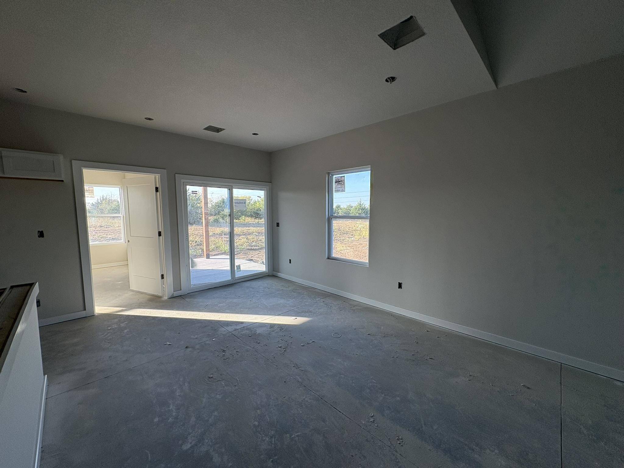 5709 Plumthicket St, Bel Aire, KS 67226