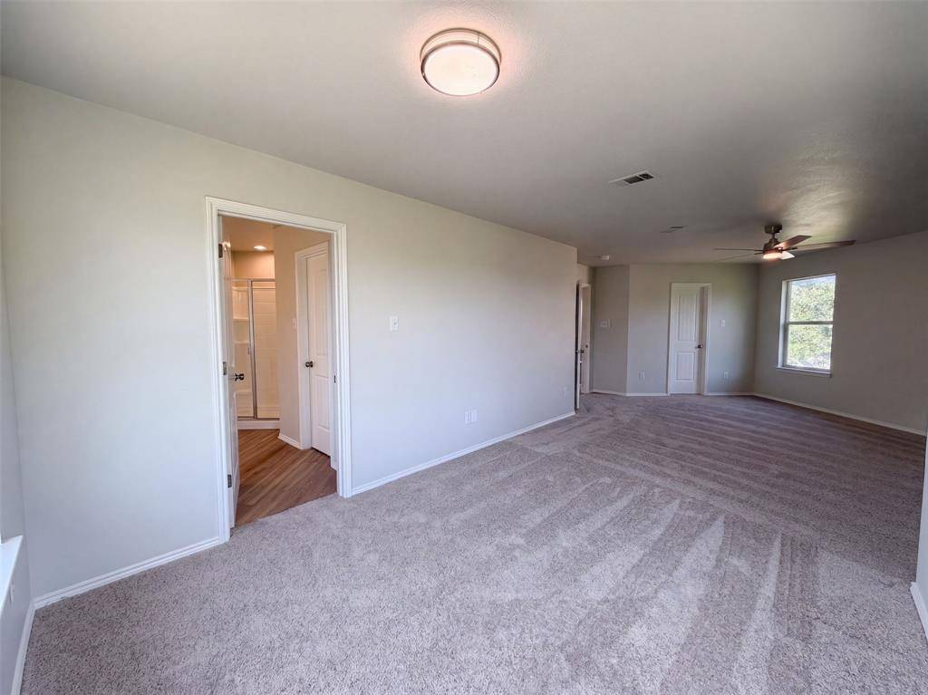 3933 Grizzly Hills Circle, Fort Worth, TX 76244