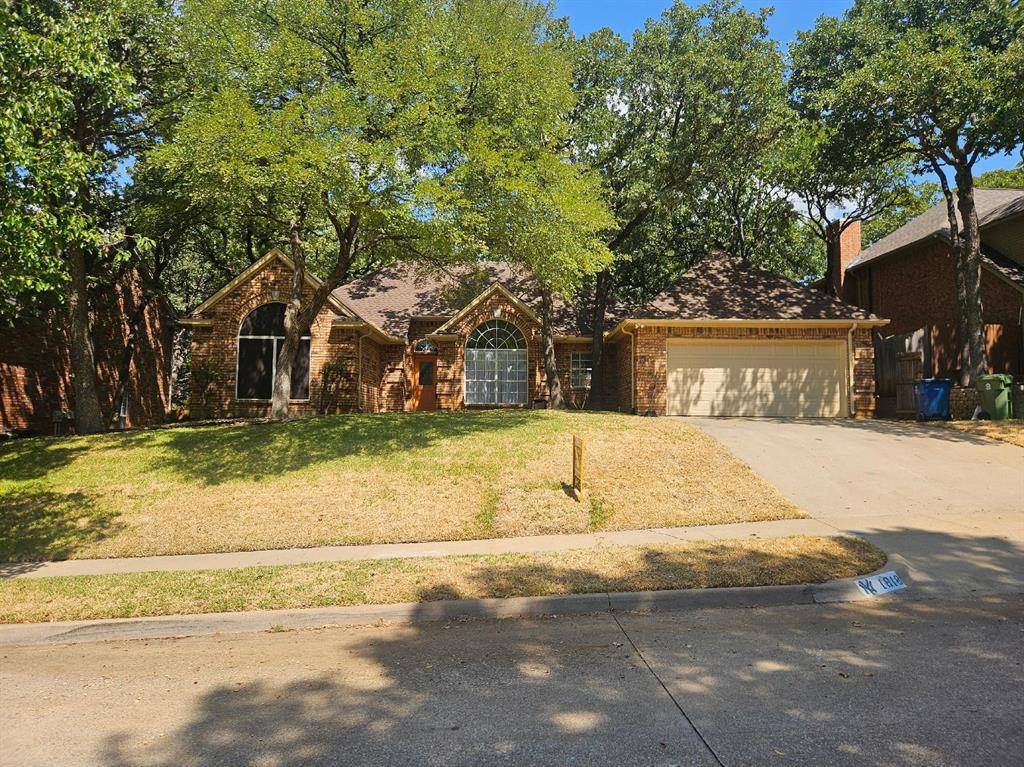 1818 Haydenbend Circle, Grapevine, TX 76051