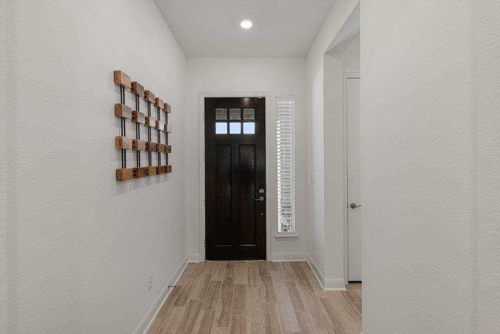 5913 Cimarron Ridge LN, Austin, TX 78738