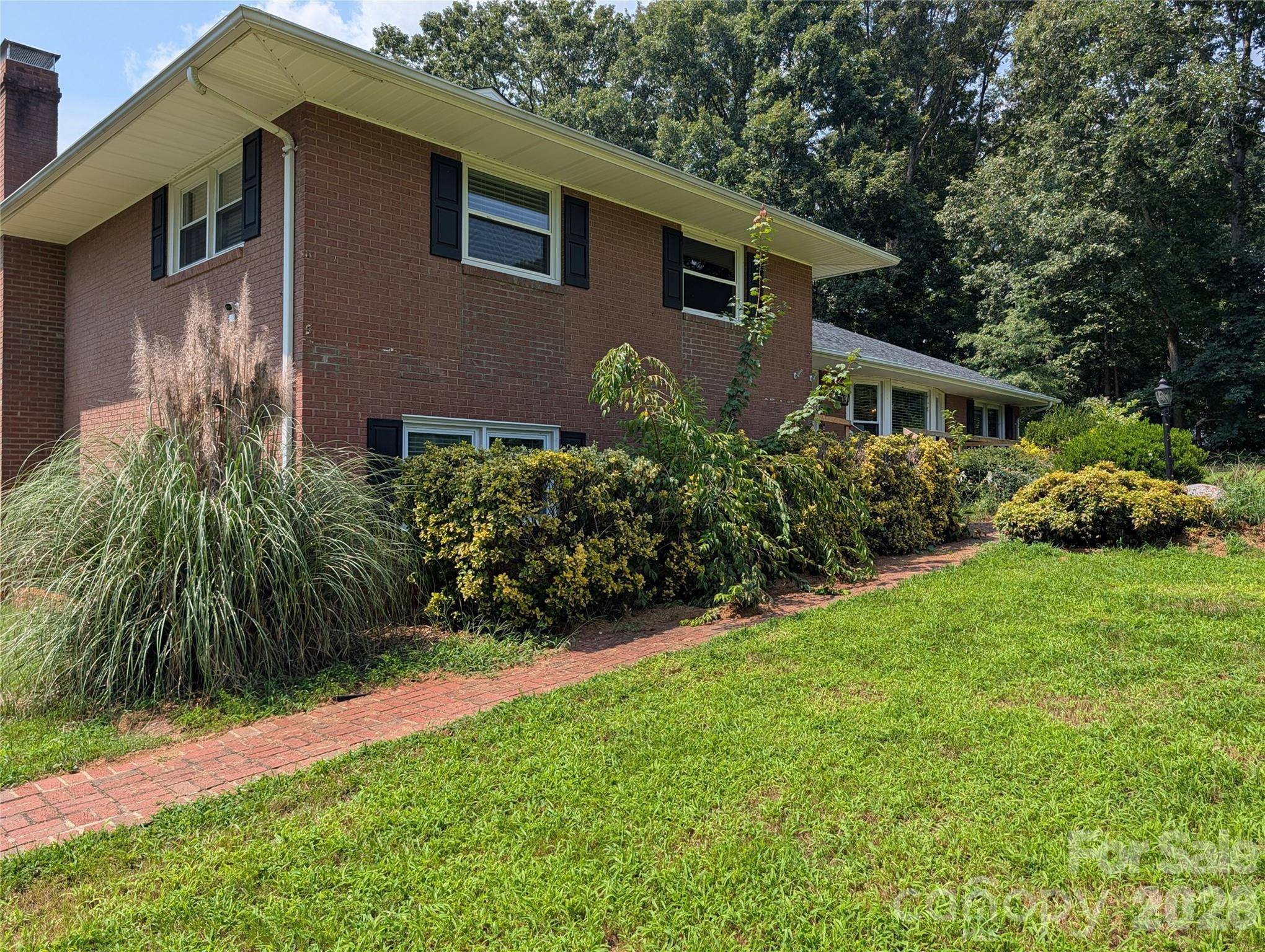 220 Augusta DR, Statesville, NC 28625